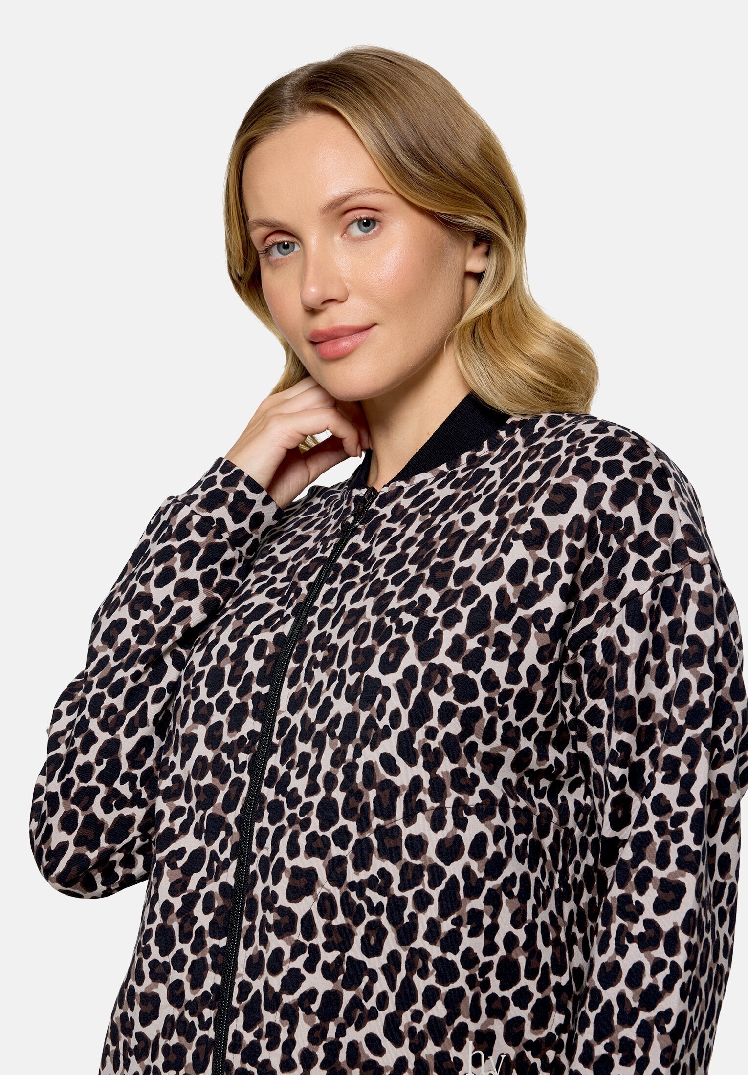 Betty Barclay Sweatshirt »Damen mit Leoprint«
