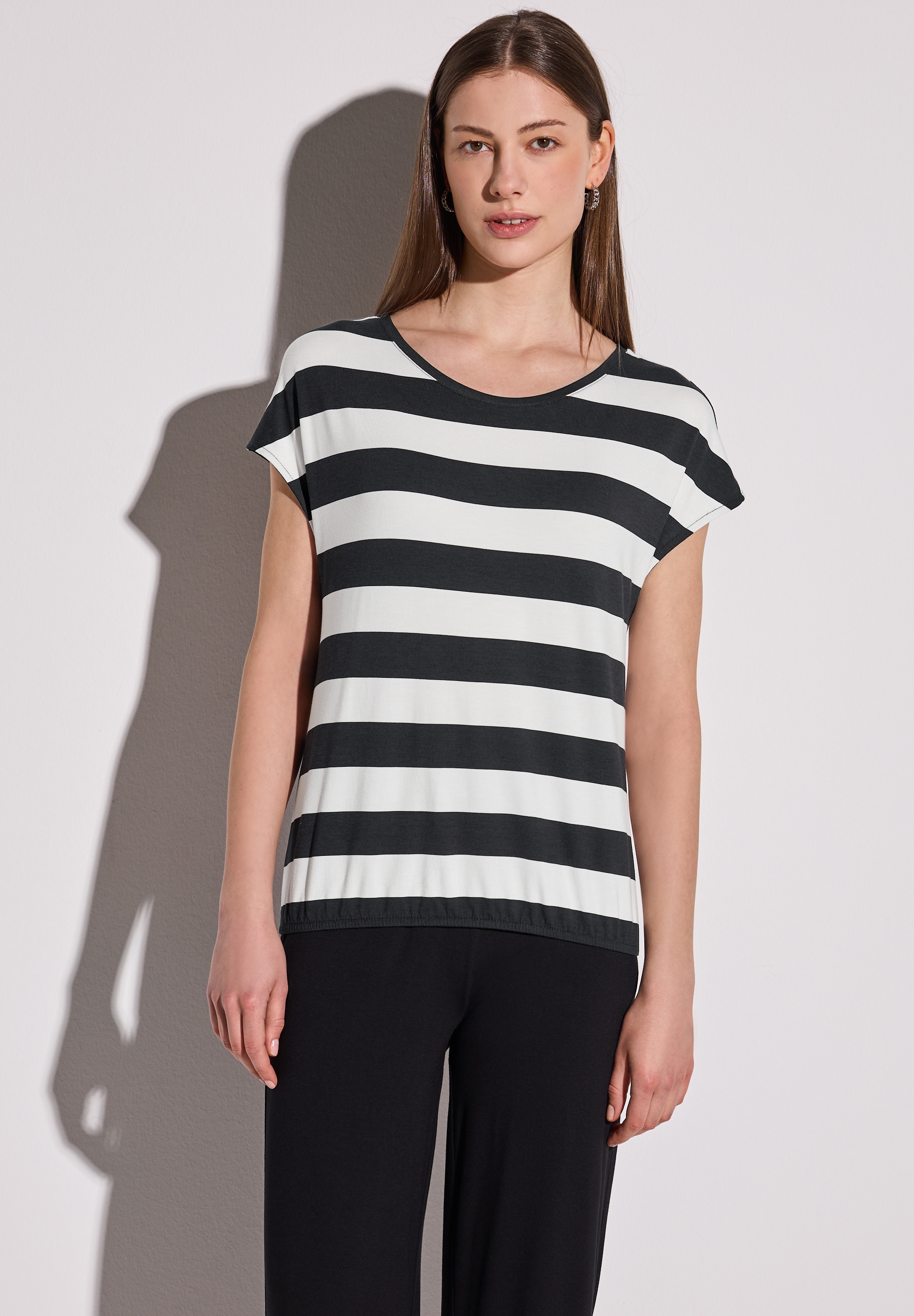 STREET ONE T-Shirt, mit Elastiksaum günstig online kaufen