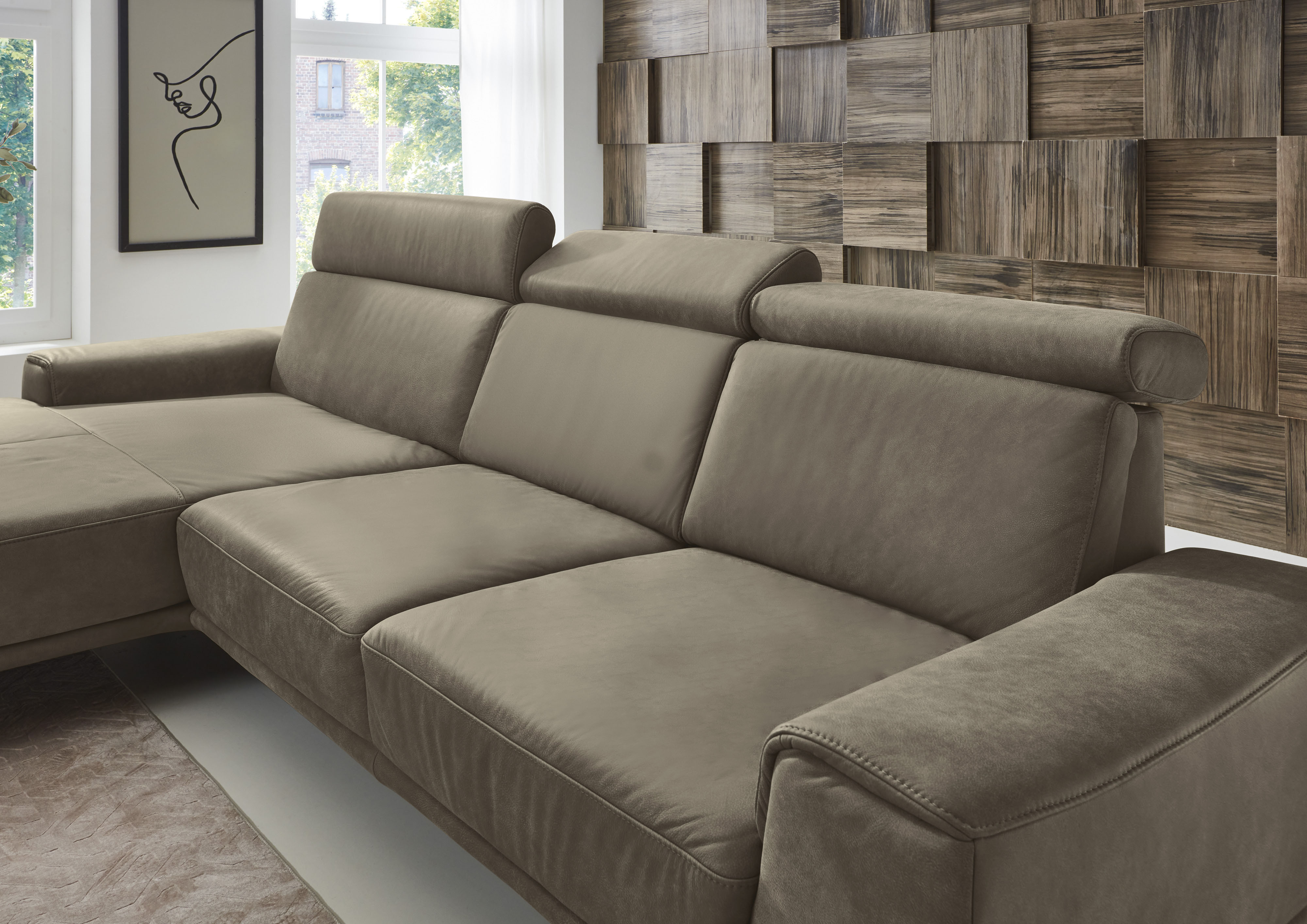 Thumbnail - Die PlanBar Ecksofa "PN-EM22041 L-Form", wahlweise motorisches Canape oder Sitztiefenverstellung