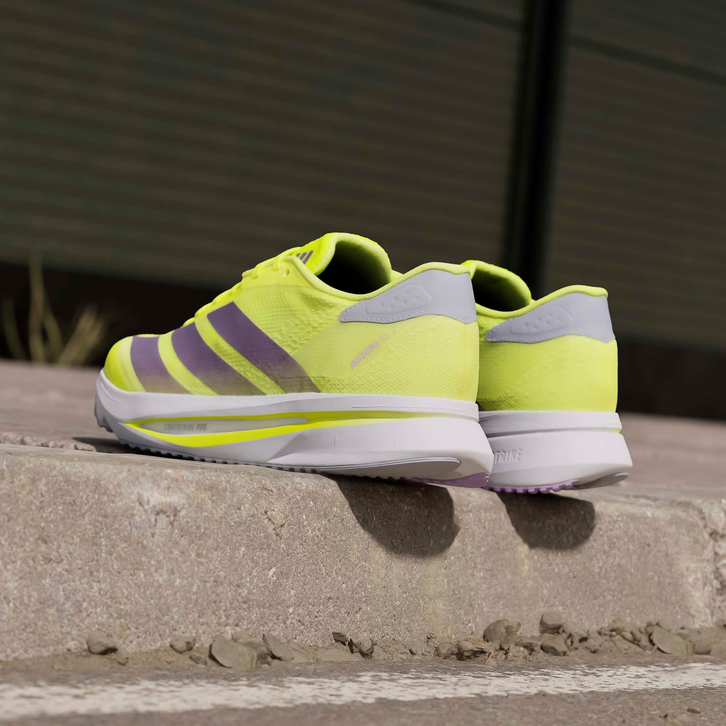 adidas Performance Laufschuh »ADIZERO SL2 M«  mit Lightstrike-Sohle