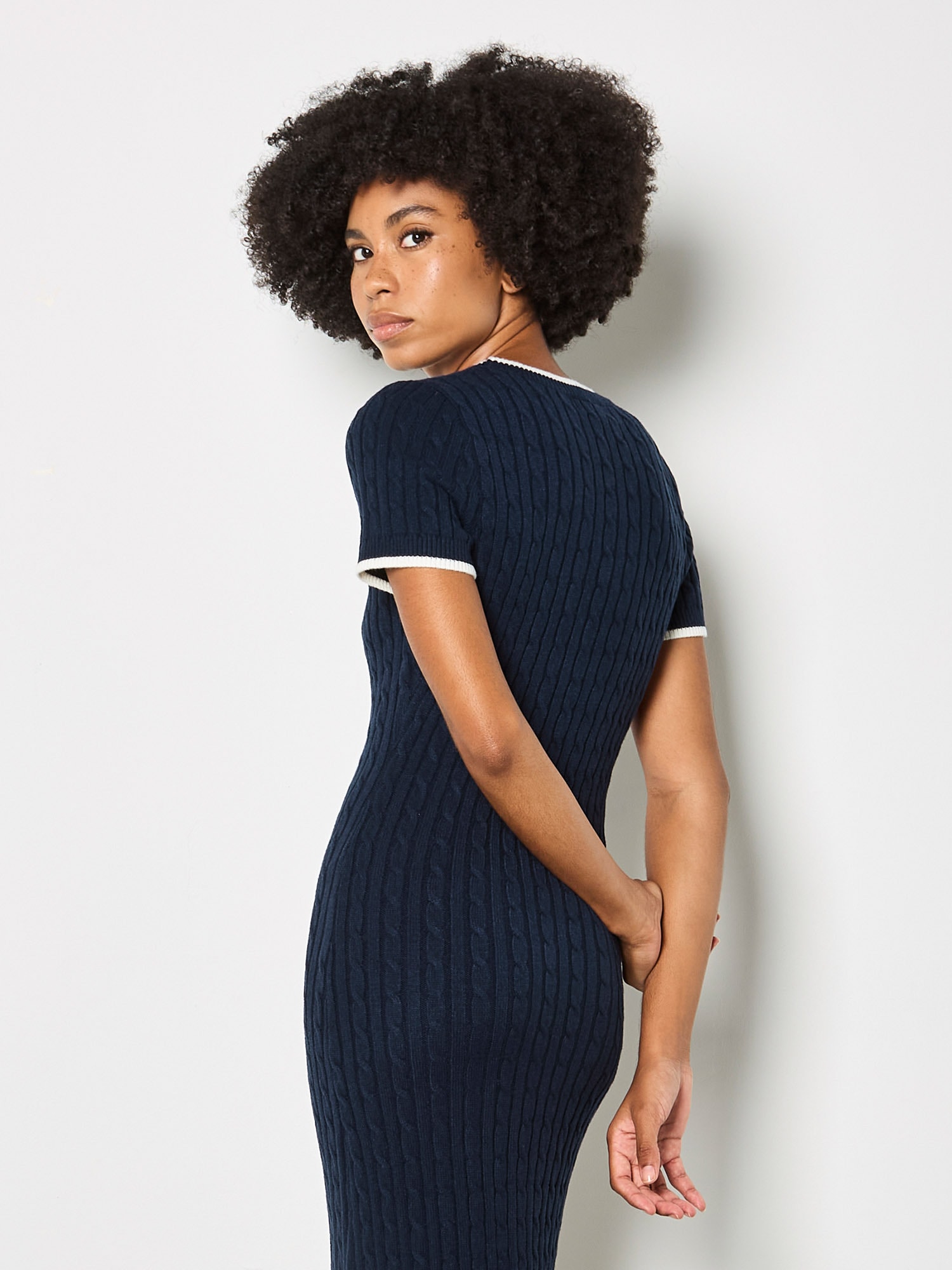 Apricot Strickkleid »Midi-Kleid mit Zopfmuster« in unifarben