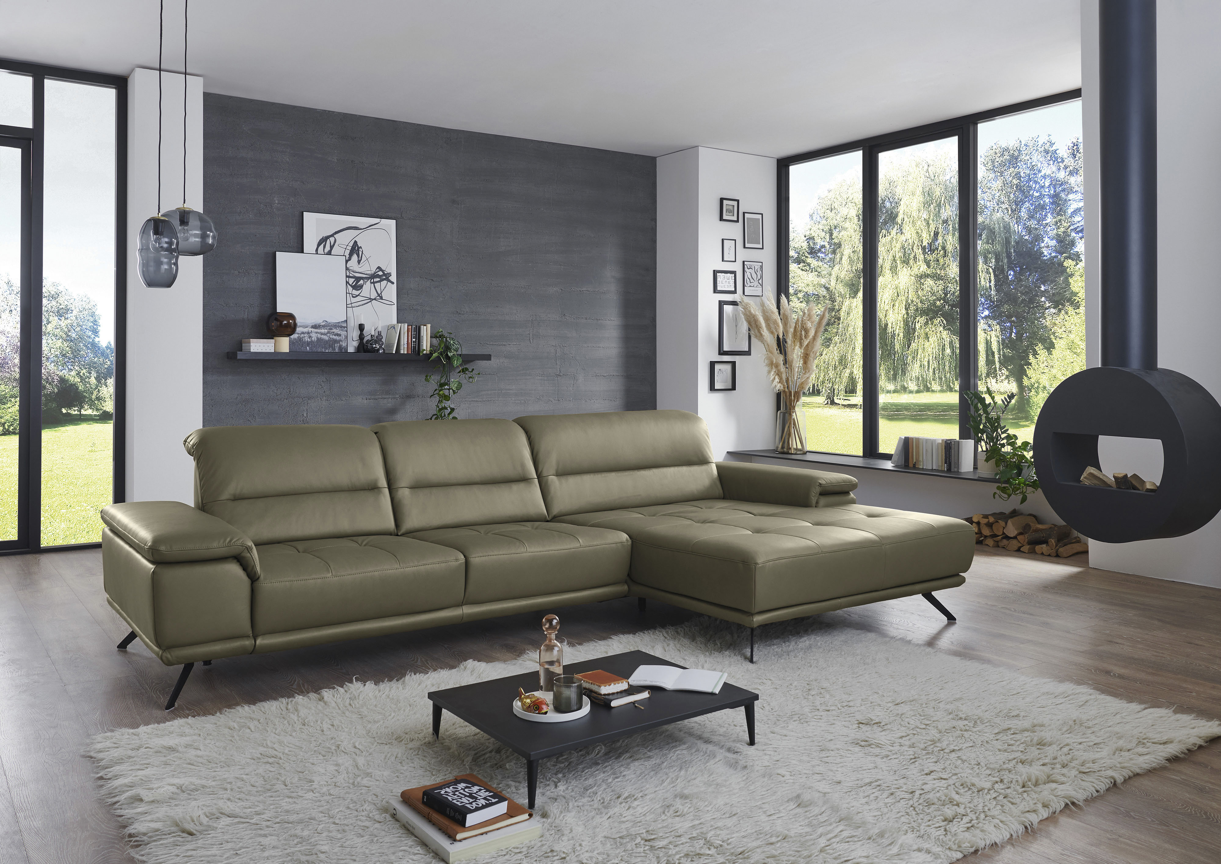 Die PlanBar Ecksofa "PN-EM19074, L-Form, Breite 343 cm" inkl. Sitztiefen- und Kopfteilverstellung