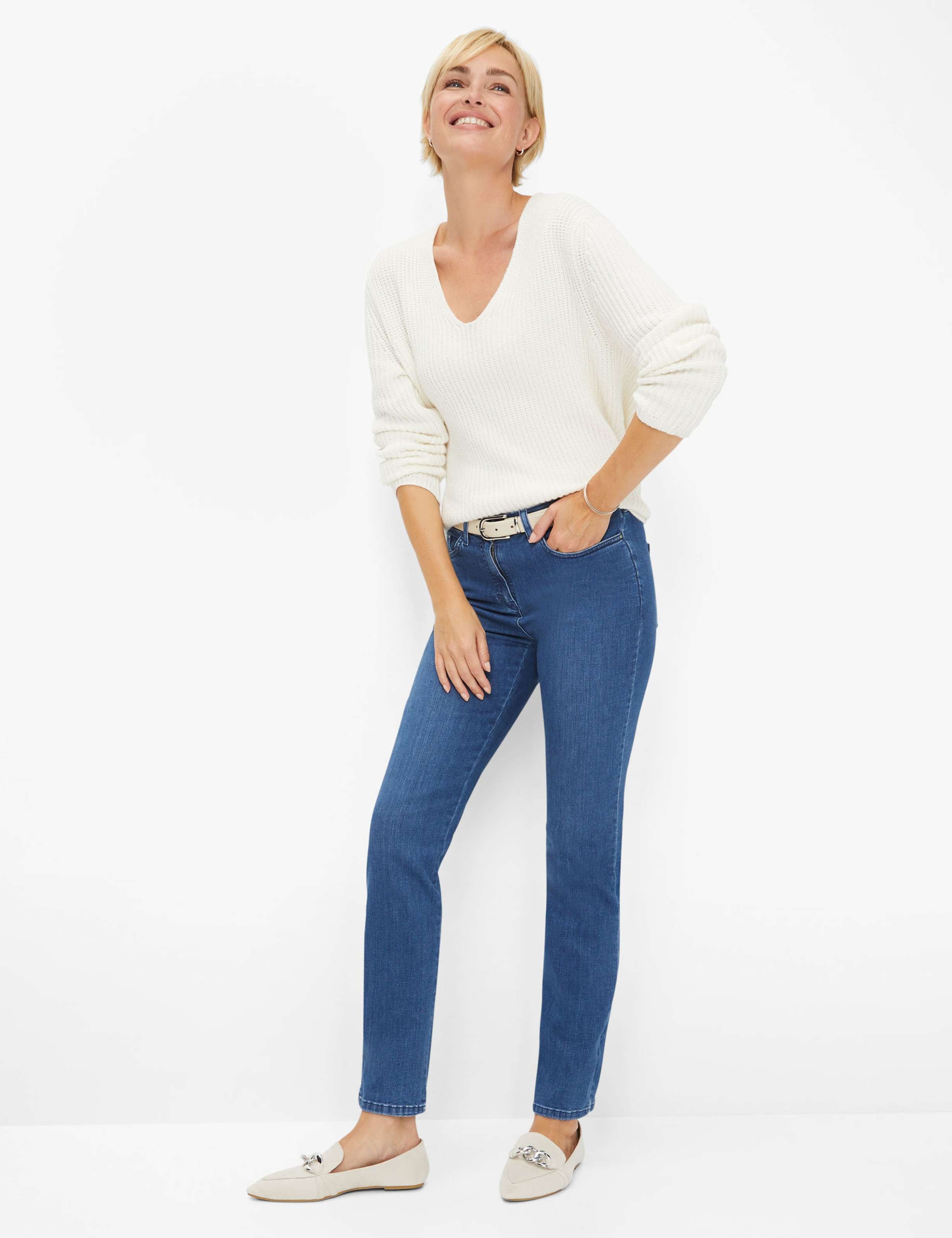 Thumbnail - RAPHAELA by BRAX "Style LORA"