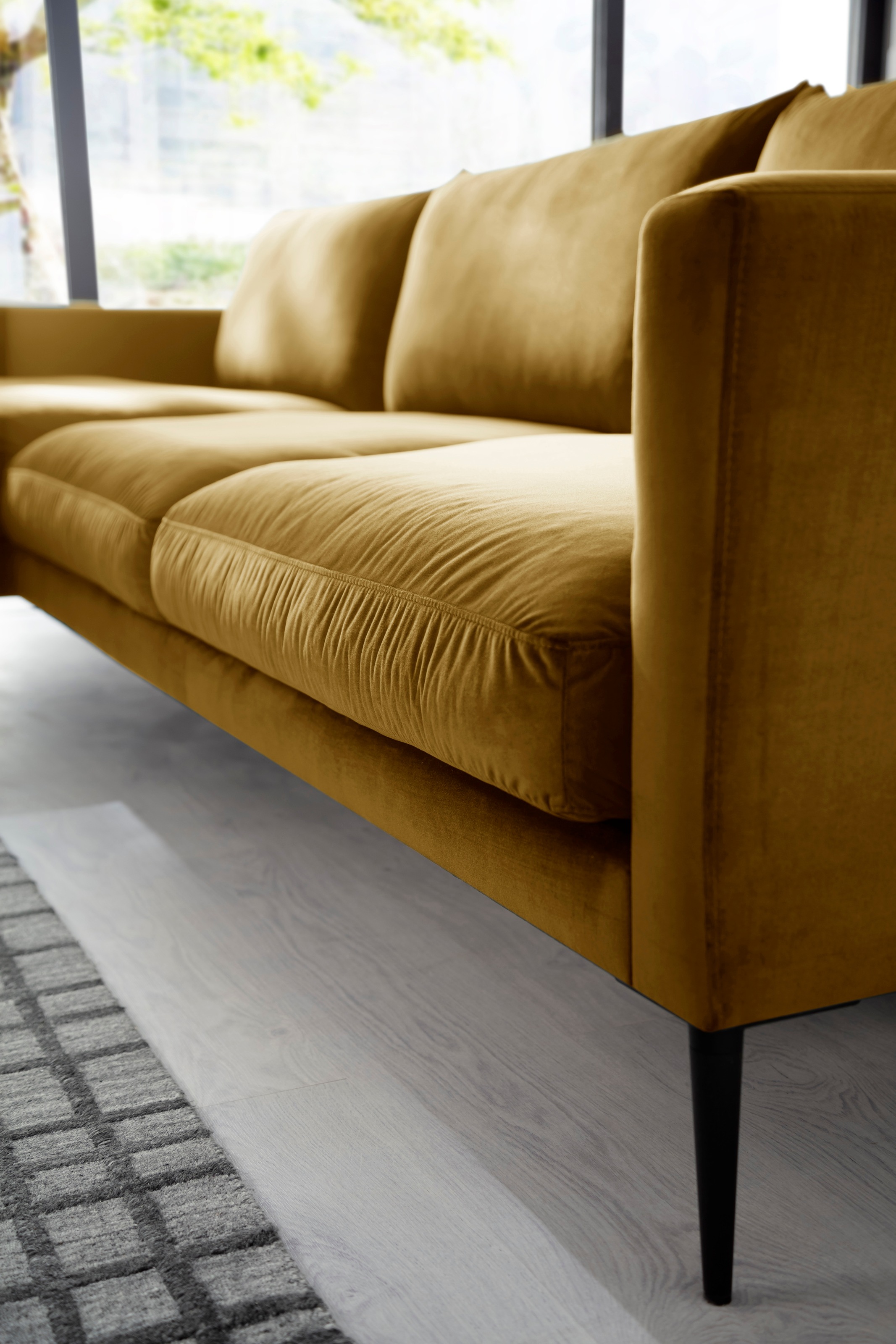 Trends by HG Polsterecke »Svea L-Form«, Recamiere rechts oder links, mit Metallfuß, frei im Raum stellbar