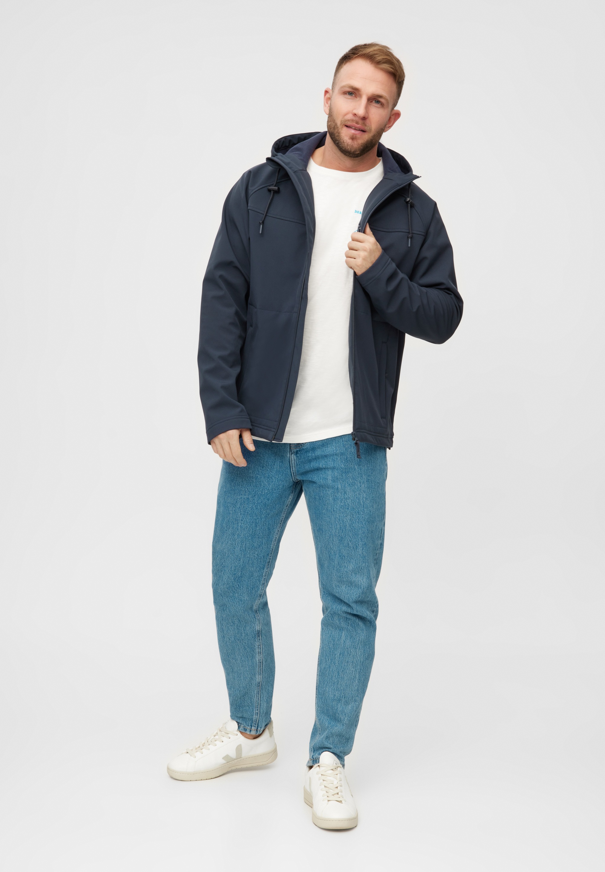 Derbe Softshelljacke »Isleby«, mit Kapuze, Wasserabweisend, winddicht, atmungsaktiv, wärmendes Fleece innen
