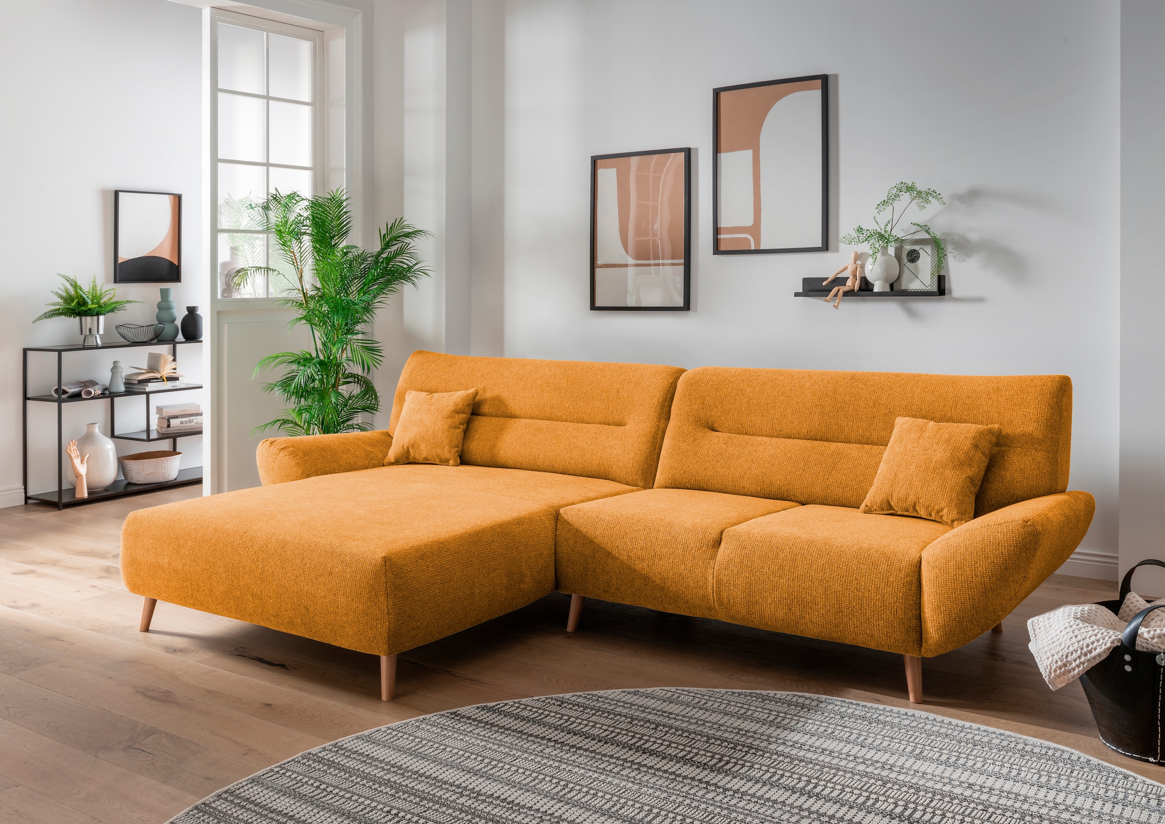 Home affaire Ecksofa "Drago, elegant und zeitlos, komfortabel, Holzfuß, L-Form, Breite 290cm" frei im Raum stellbar, inkl. 2 Zierkissen