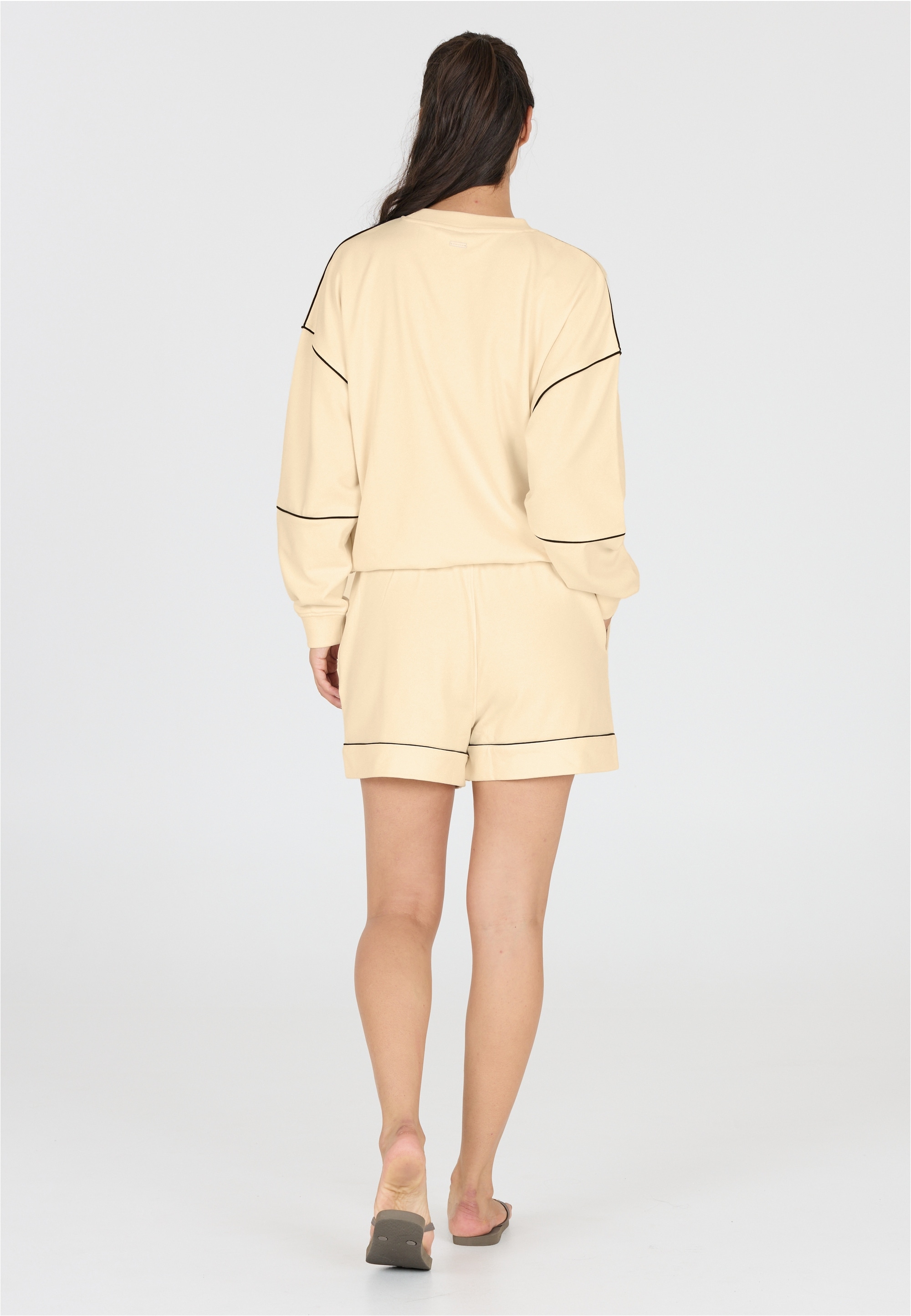 ATHLECIA Shorts »Nandy«, mit lässiger und komfortabler Passform