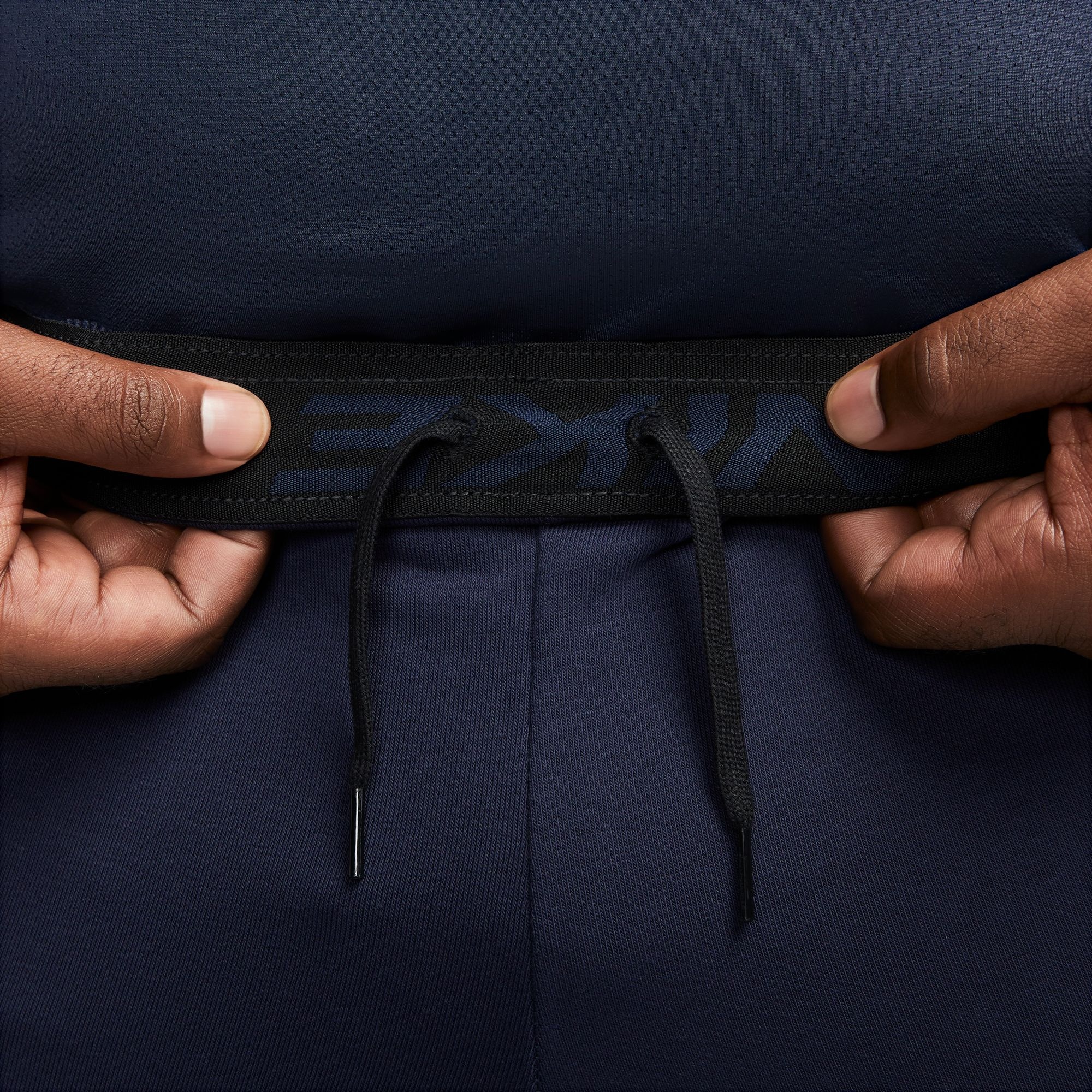 Nike Trainingshose »DRI-FIT MEN'S TAPERED TRAINING PANTS«