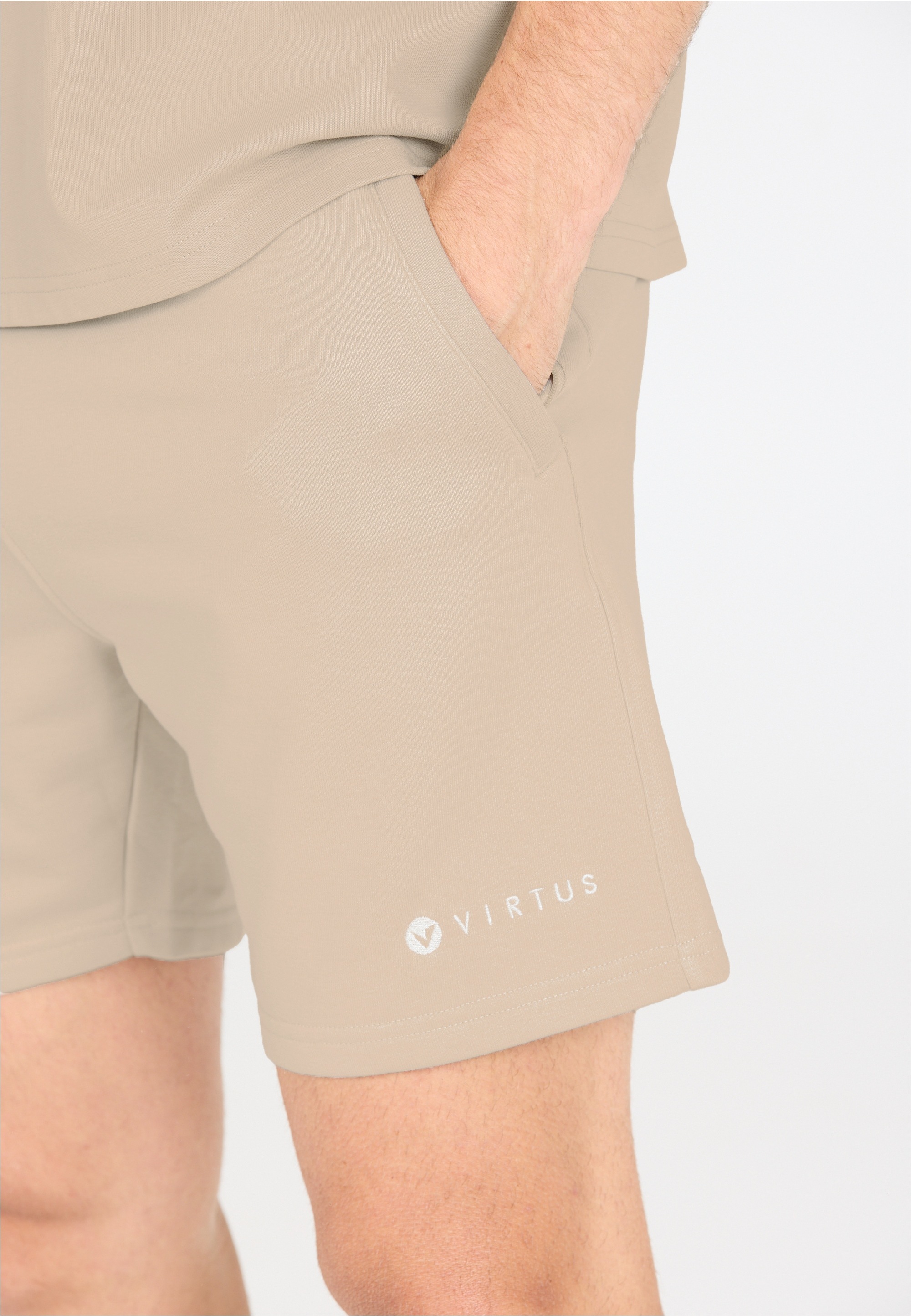 Virtus Shorts »Kayden«, aus weichem und langlebigem Sweat-Material