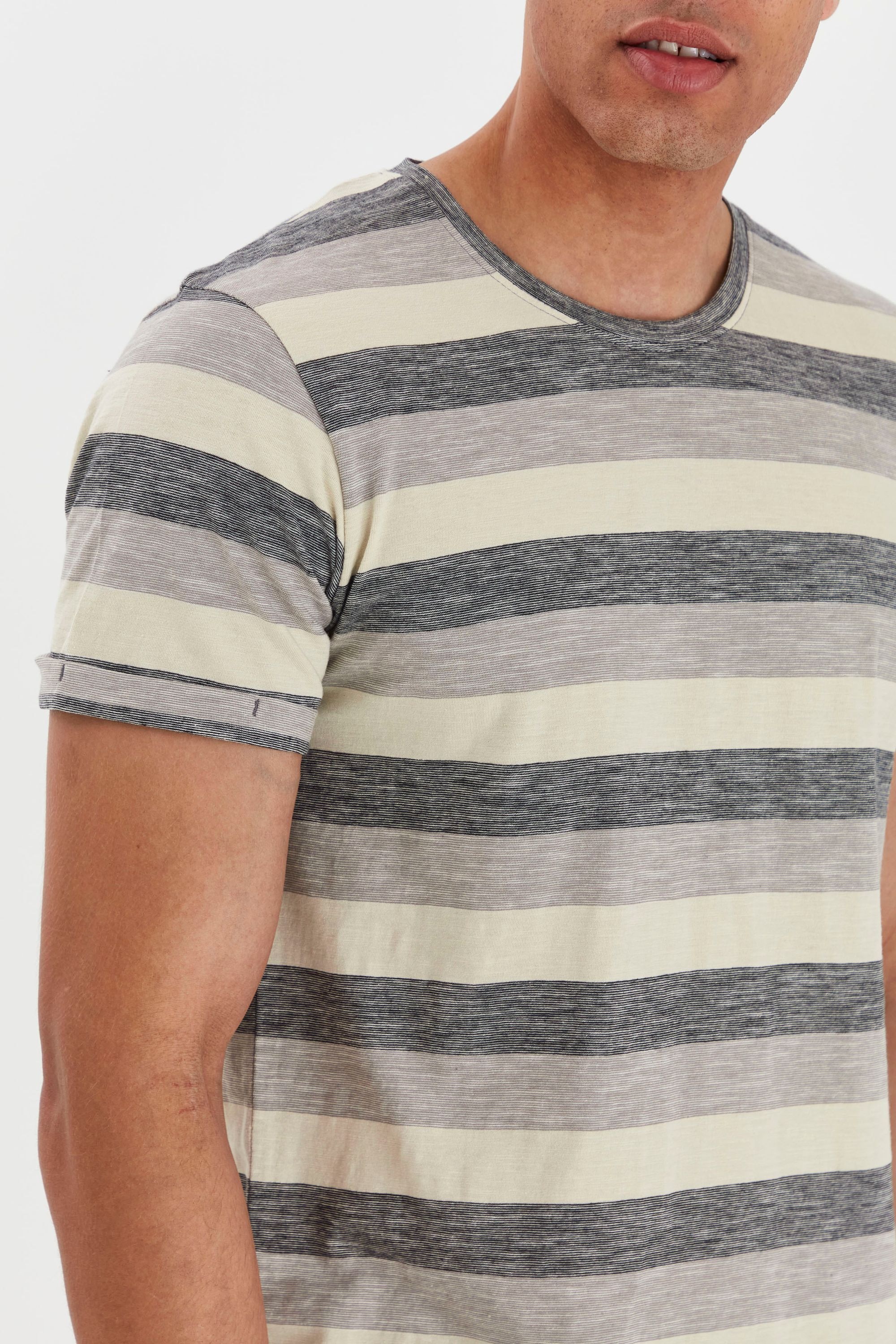 !Solid Rundhalsshirt »Rundhalsshirt SDThicco«