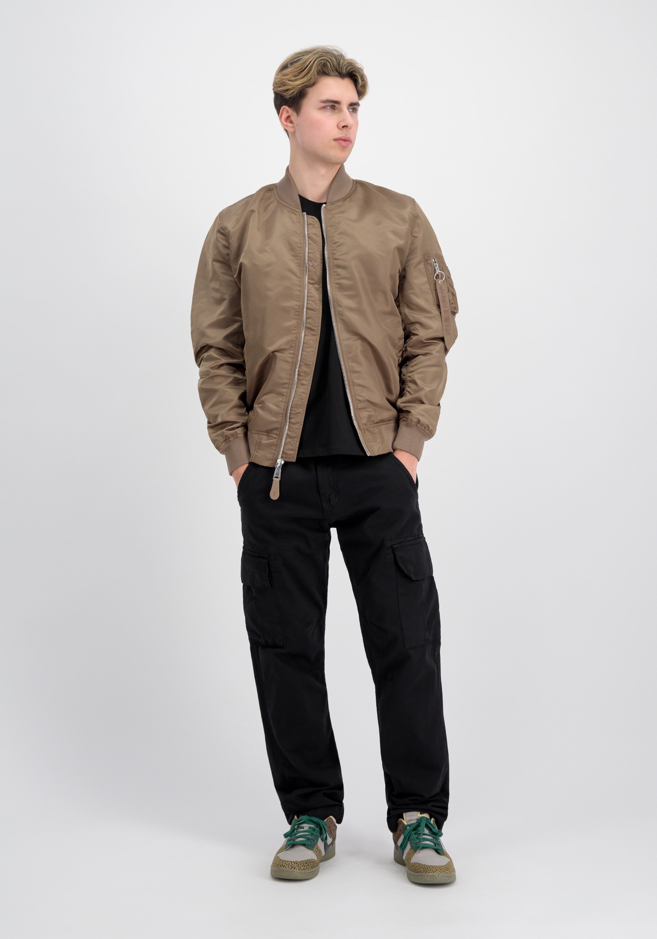 Alpha Industries Bomberjacke "MA-1 VF Light" günstig online kaufen
