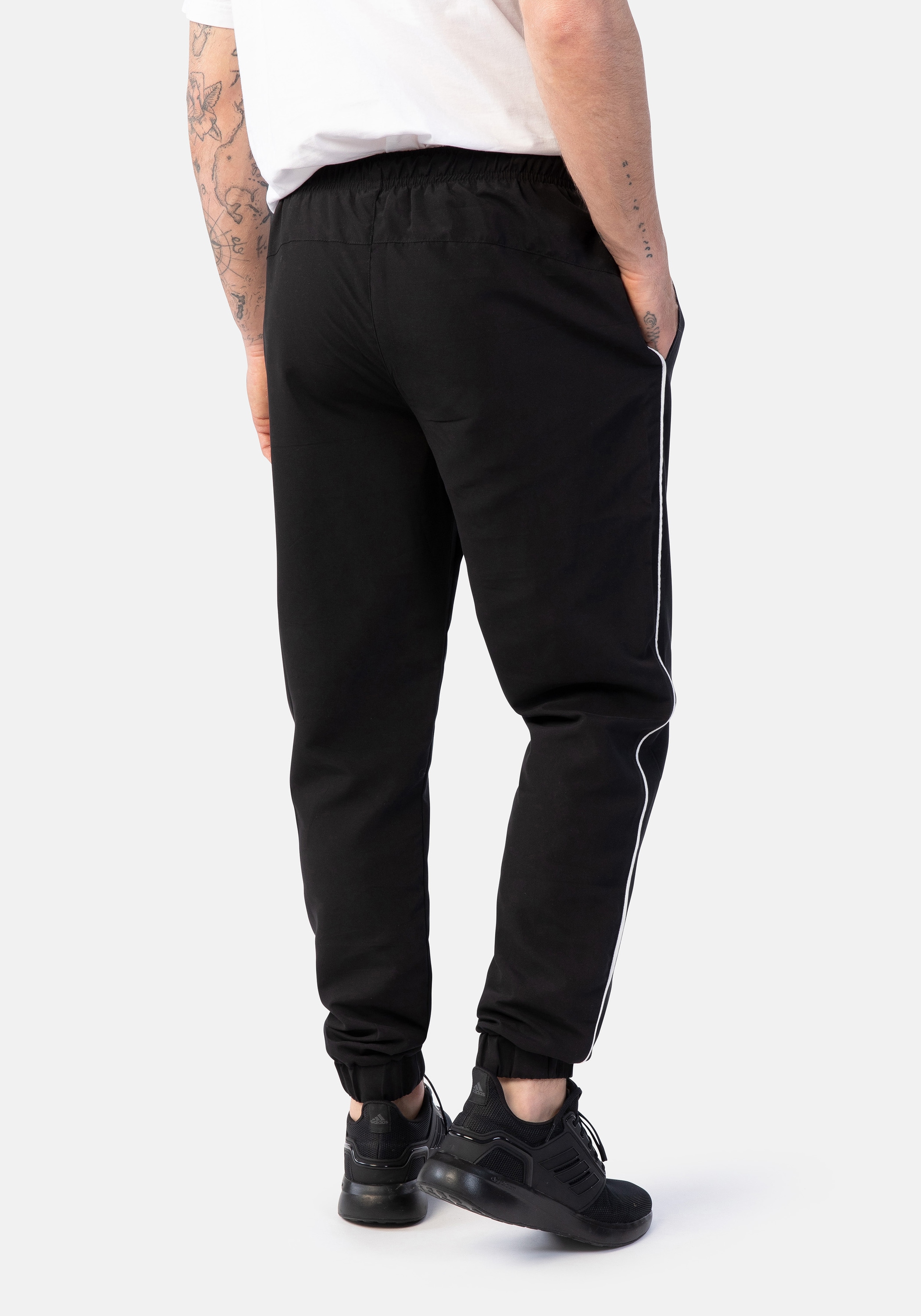 HERO by John Medoox Sporthose »High Tech - Sweat Hero by John Medoox Jogginghose«, Sporthose Tapered Fit Sport Funktionsqualität für Herren
