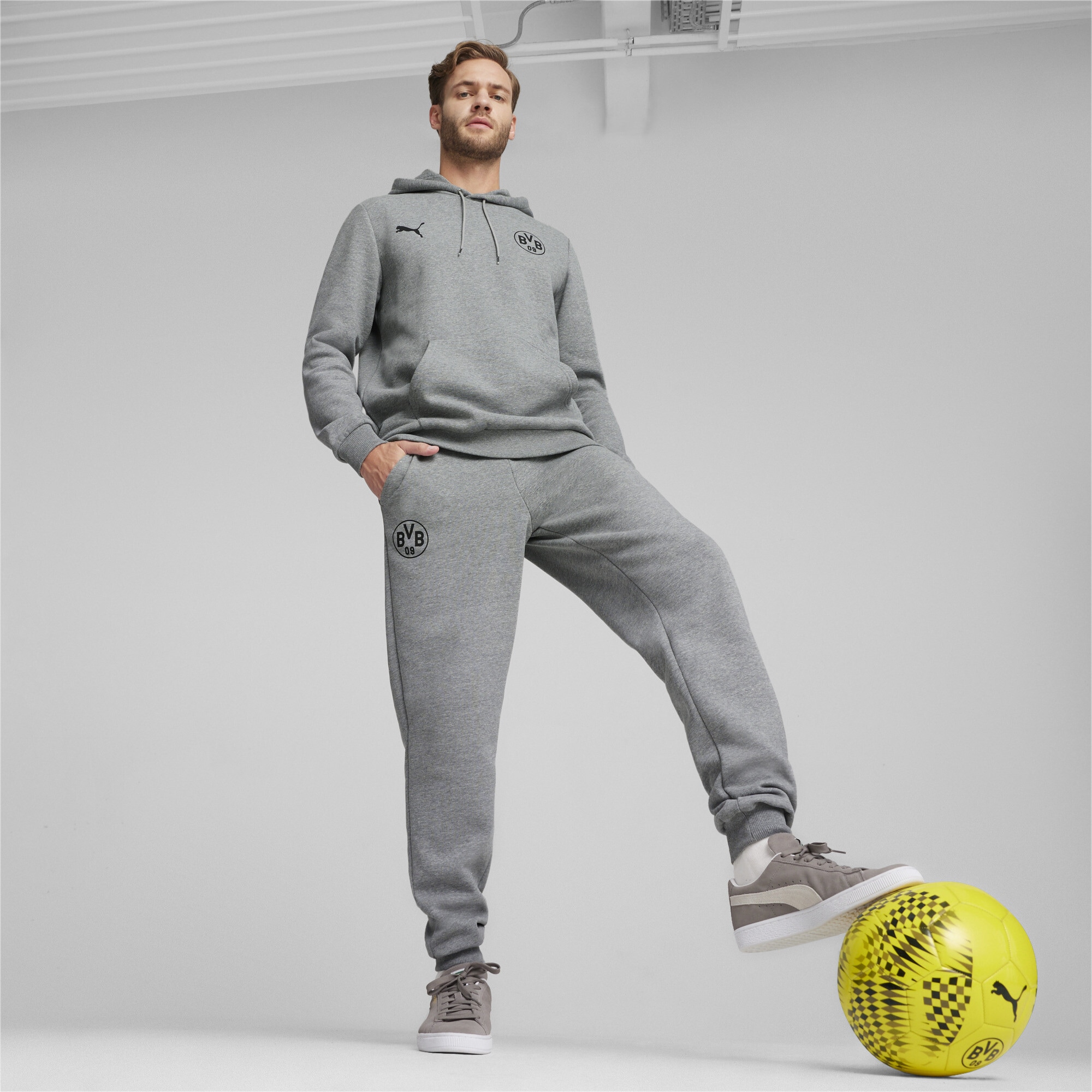 PUMA Sporthose »Borussia Dortmund Essentials Trainingshose Herren«