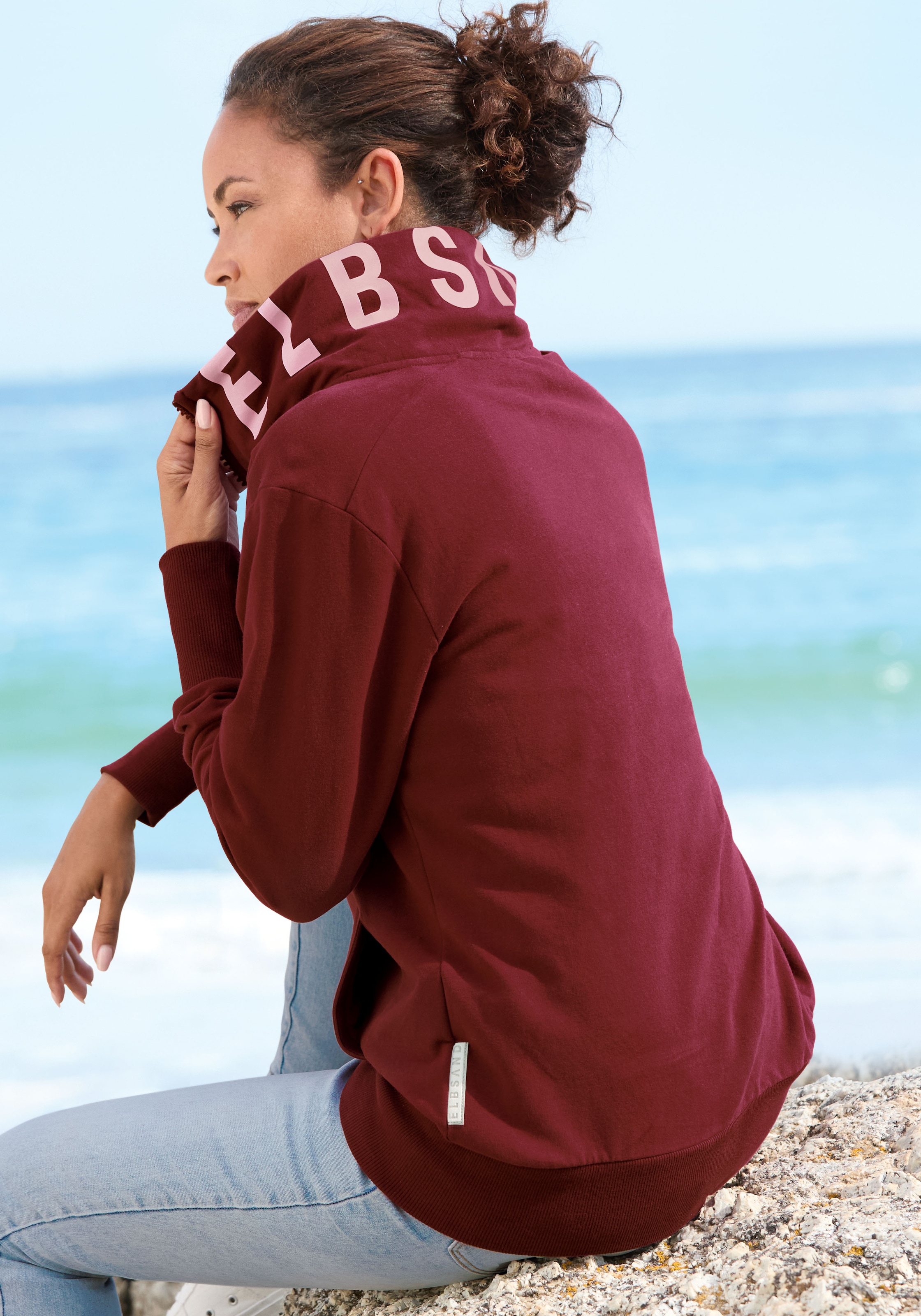 Elbsand Sweatjacke »Alvis«, mit Logodruck am Kragen, bequeme Freizeitjacke