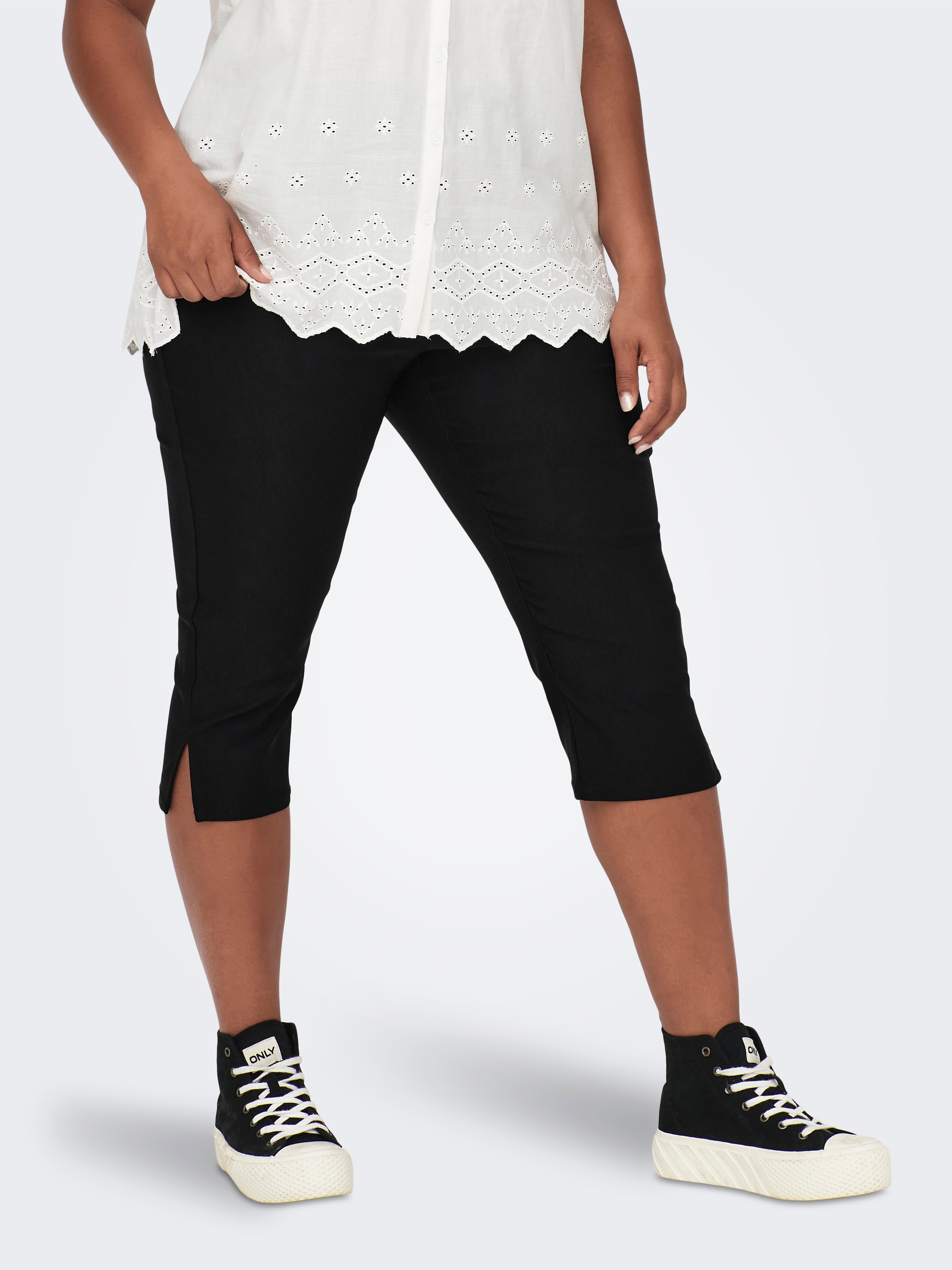 ONLY CARMAKOMA Caprihose "CARLILA HW KNICKERS PNT" günstig online kaufen