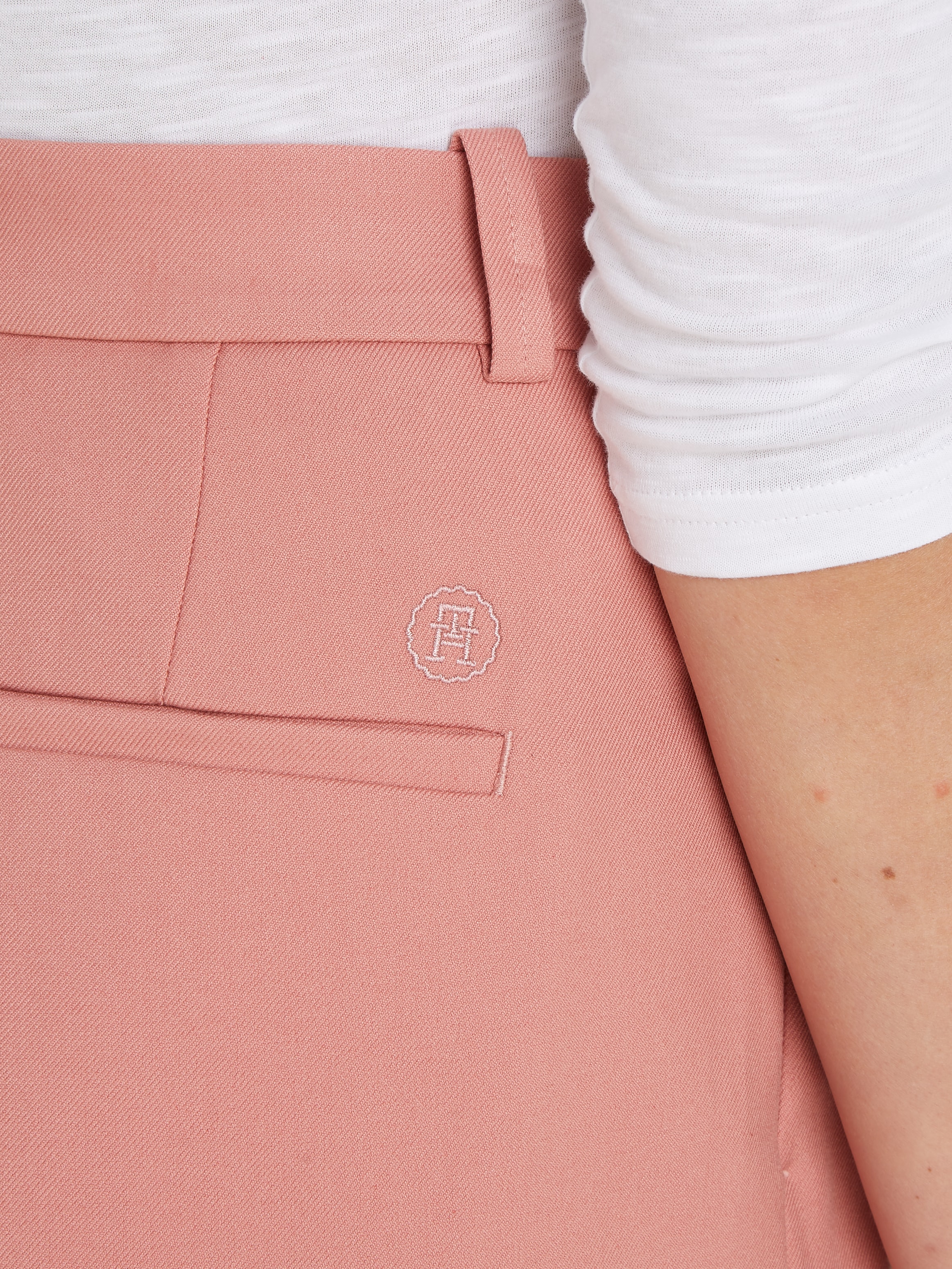 Tommy Hilfiger Shorts »MD CORE PLEATED SHORT«  mit Abnähern