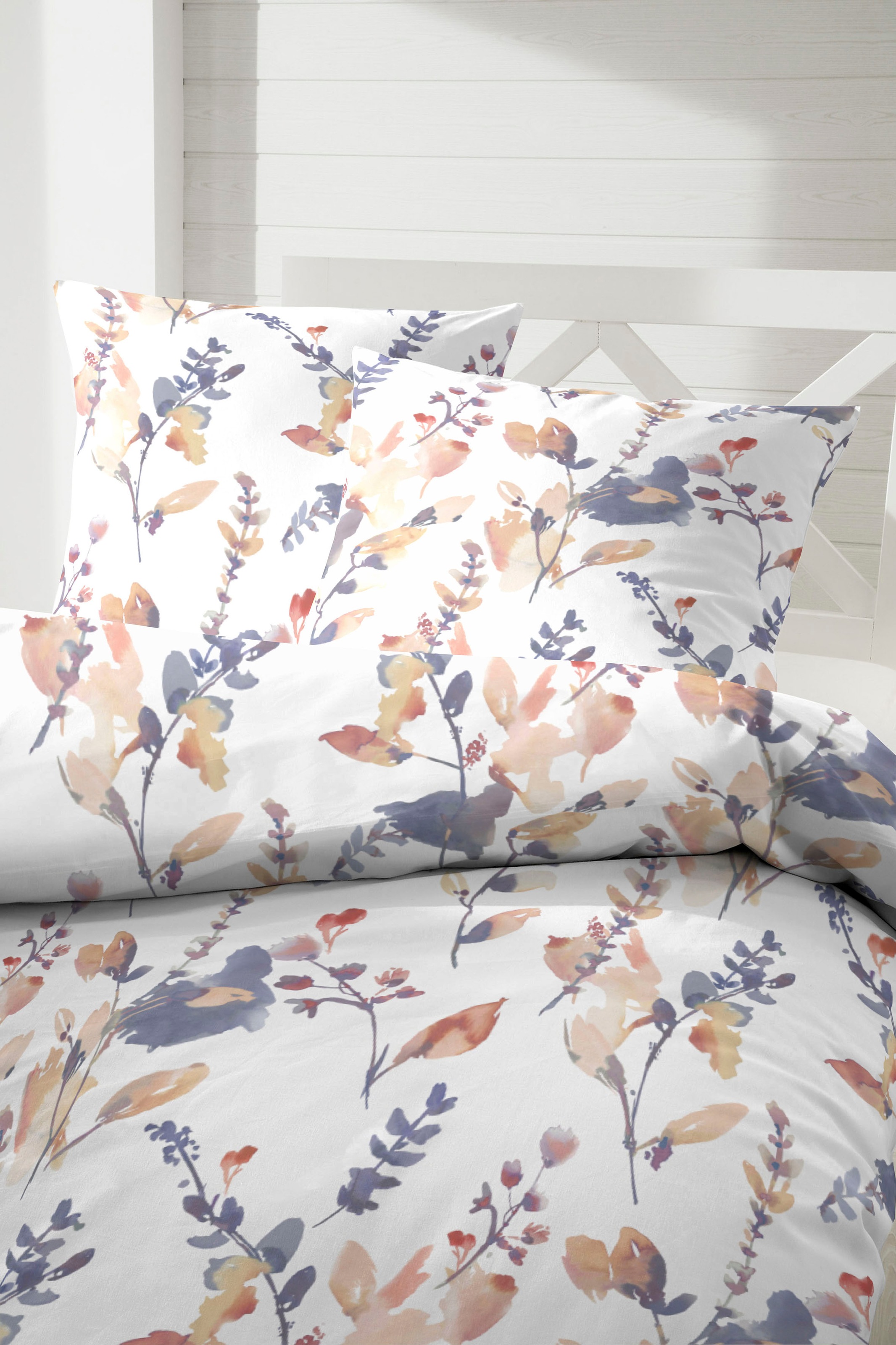 Primera Bettwäsche "Windspiel" 2 Stk. tlg. mit frischen Blumenranken günstig online kaufen