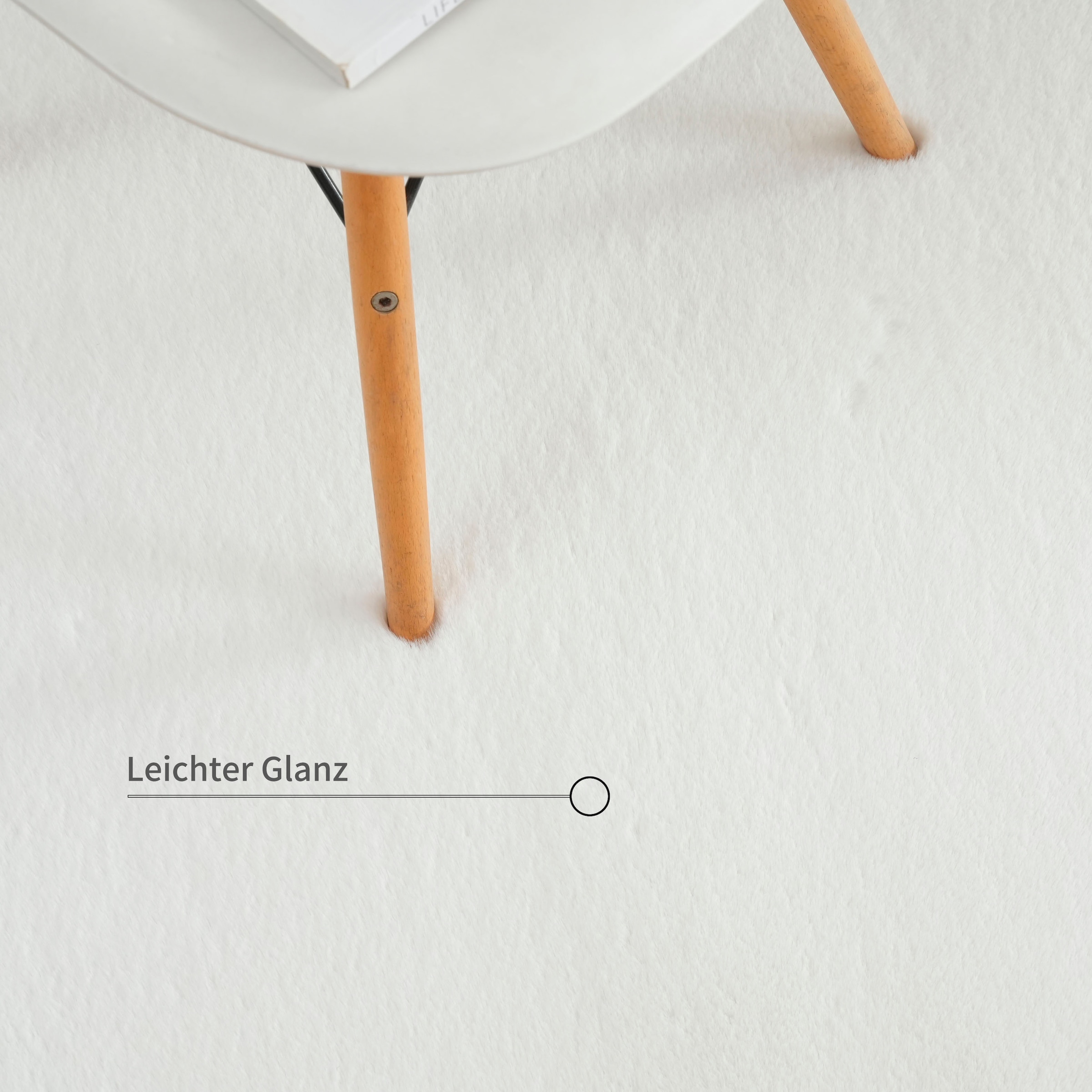 Bruno Banani Hochflor-Teppich »Rabbit 2 Bean, Kunstfell Teppich, Modern, besondere Form«, U-förmig, 25 mm Höhe, Kaninchenfell-Haptik, Microfaser, Wohnzimmer, Schlafzimmer, Esszimmer