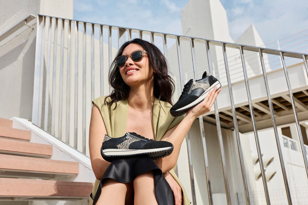 Thumbnail - Rieker Sneaker Schnürschuh, Halbschuh, Freizeitsneaker mit Kontrastdetails