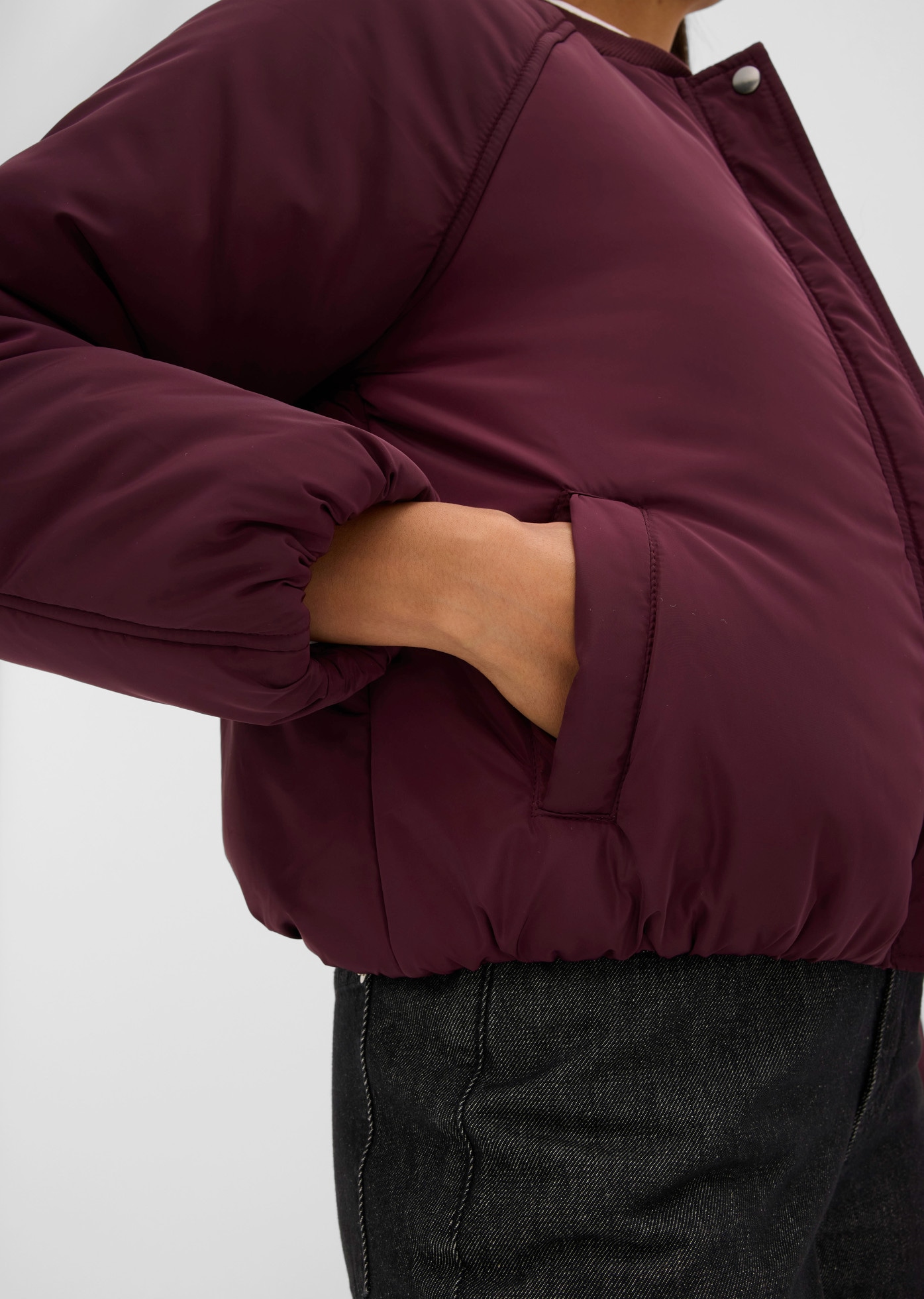 bonprix Pilotenjacke sportlicher Stil, locker geschnitten, mit Baseball-Kragen