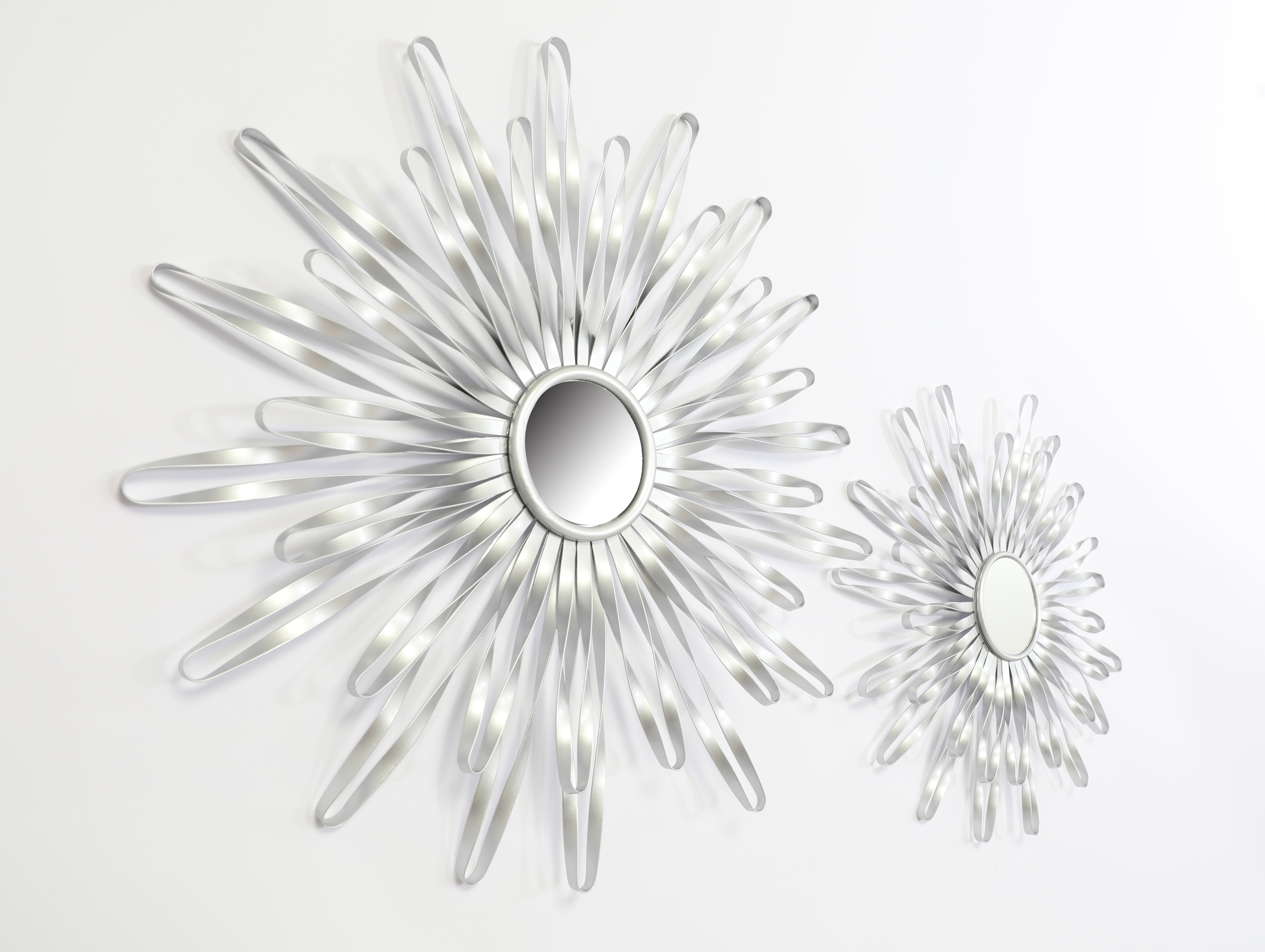OTTO home Wanddekoobjekt »Sonne, im 2er Set: 35 und 46cm« Wanddekoration aus Metall mit kleinem Spiegel in der Mitte