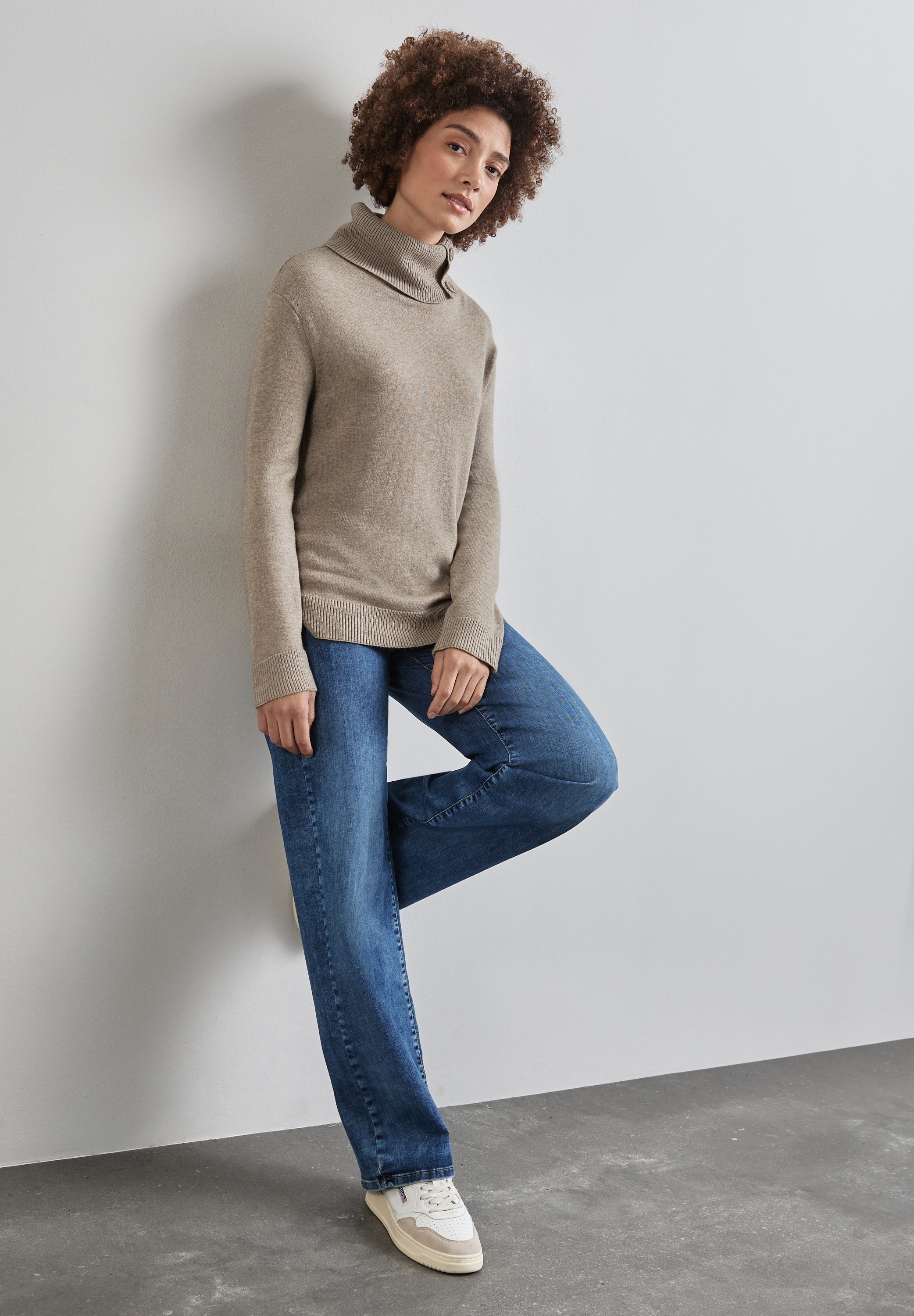 STREET ONE Rollkragenpullover mit Knopf Details