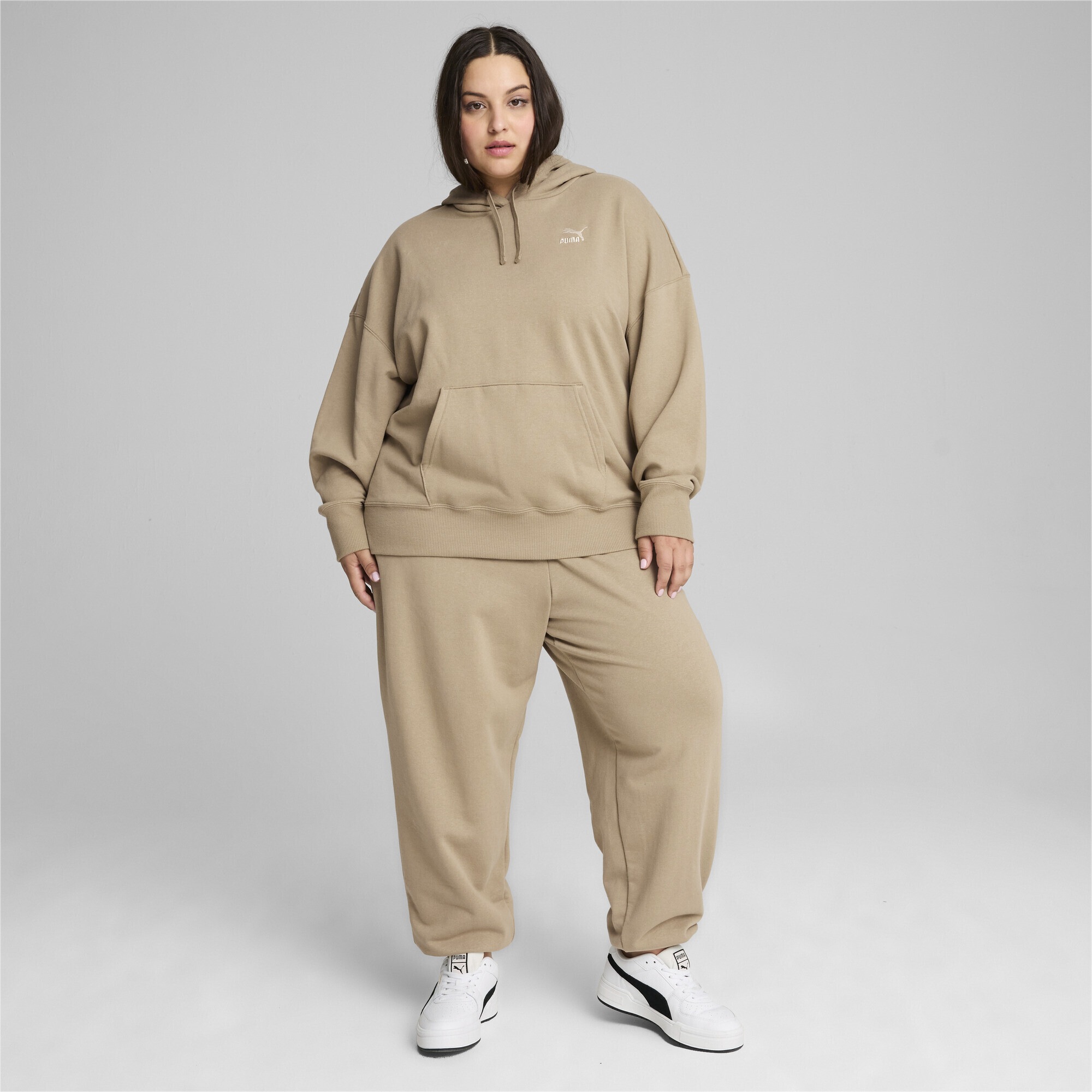 PUMA Sporthose »BETTER CLASSICS Jogginghose Damen«