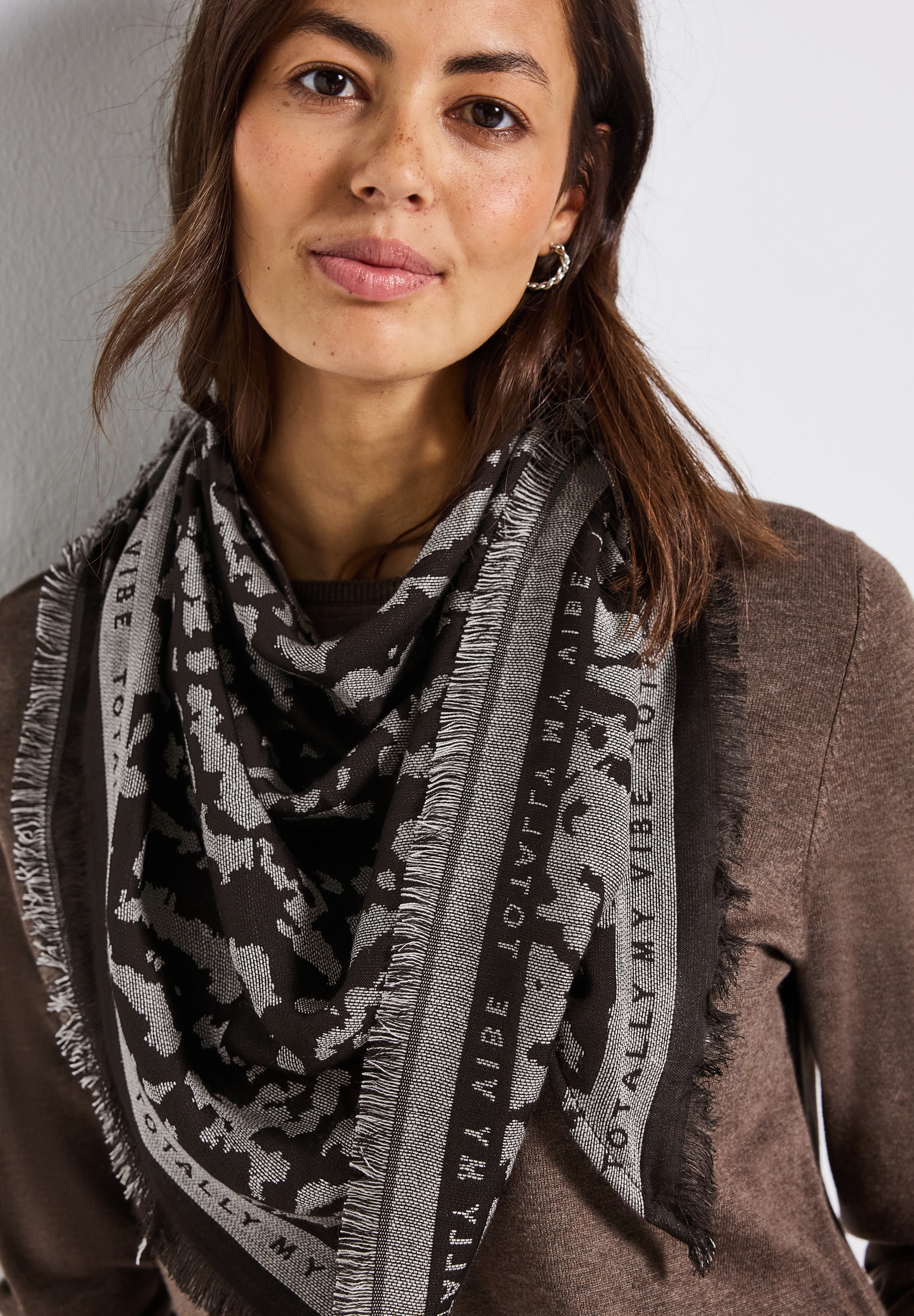 STREET ONE Schal, aus softem Materialmix günstig online kaufen