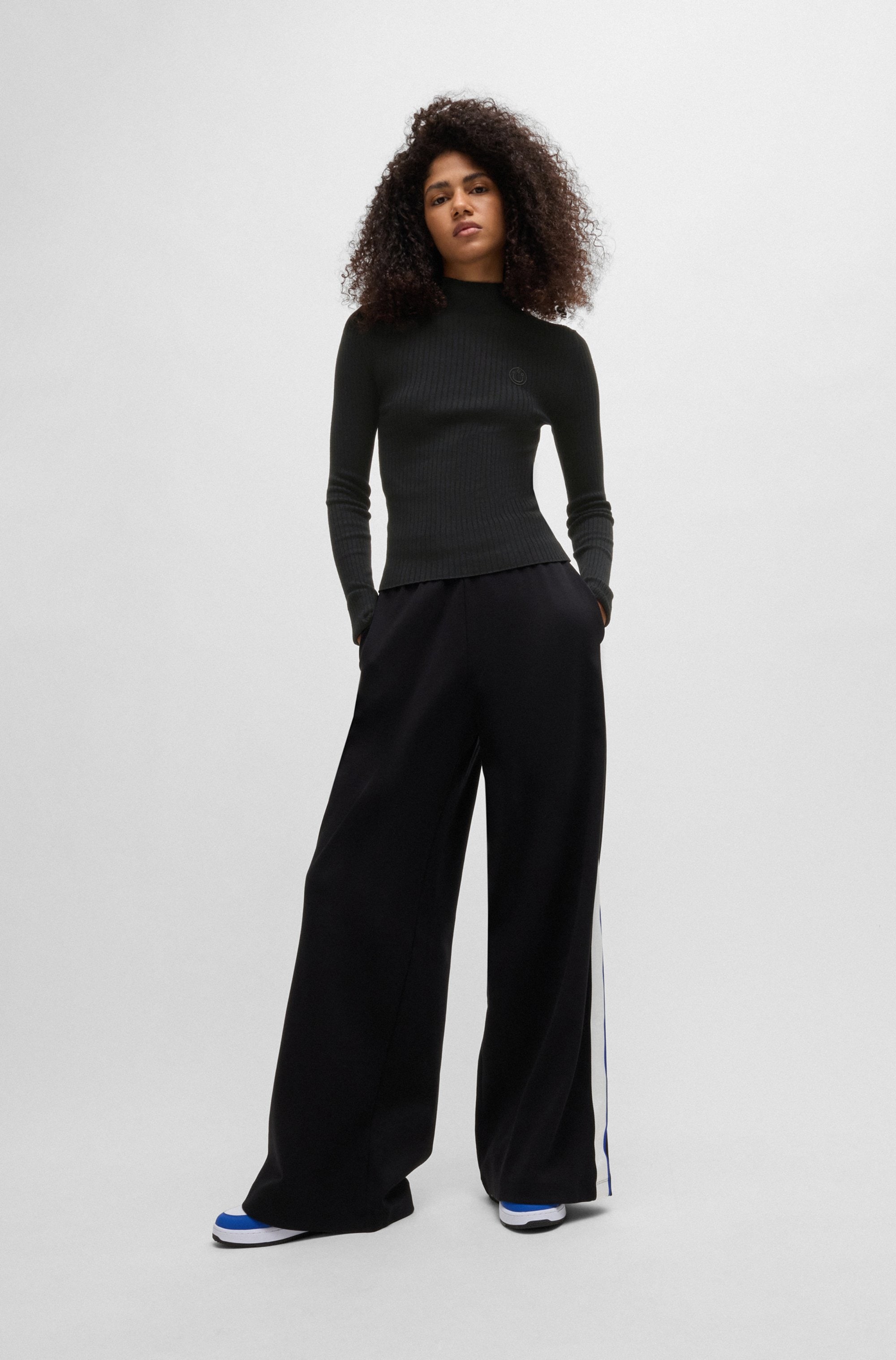 HUGO Blue Stehkragenpullover »Sarmie« mit Label-Stitching