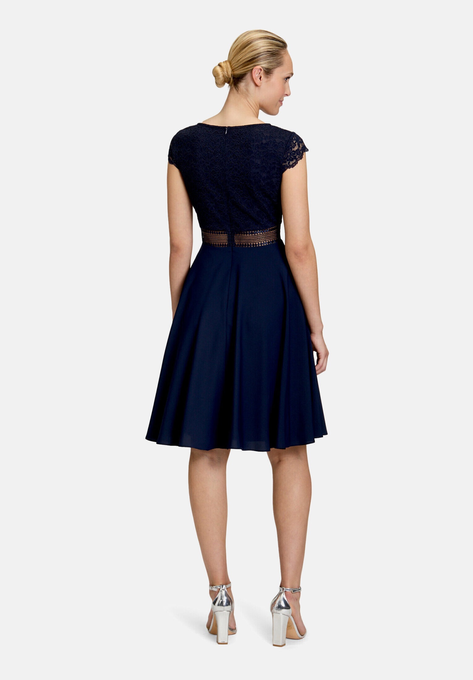 Vera Mont Abendkleid »Damen mit Spitze« Nahttasche Spitze