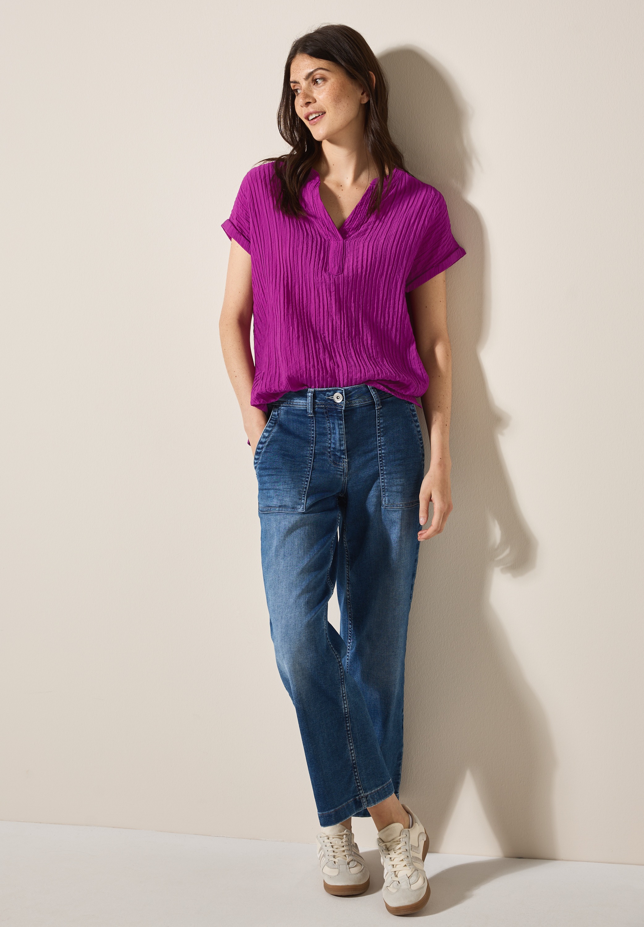 Thumbnail - Cecil Kurzarmbluse mit geschlitztem Ausschnitt und Streifenstruktur