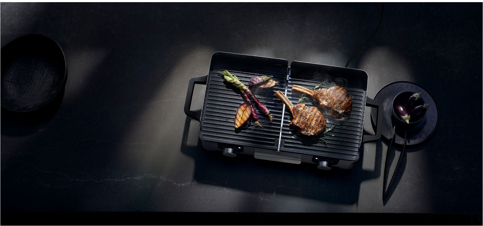 WMF Tischgrill »Lono Master Grill, getrennt regulierte Platten, variable Temperaturen«, 2400 W, outdoorgeeignet, Wind-/Spritzschutz, spülmaschinengeeignete Teile