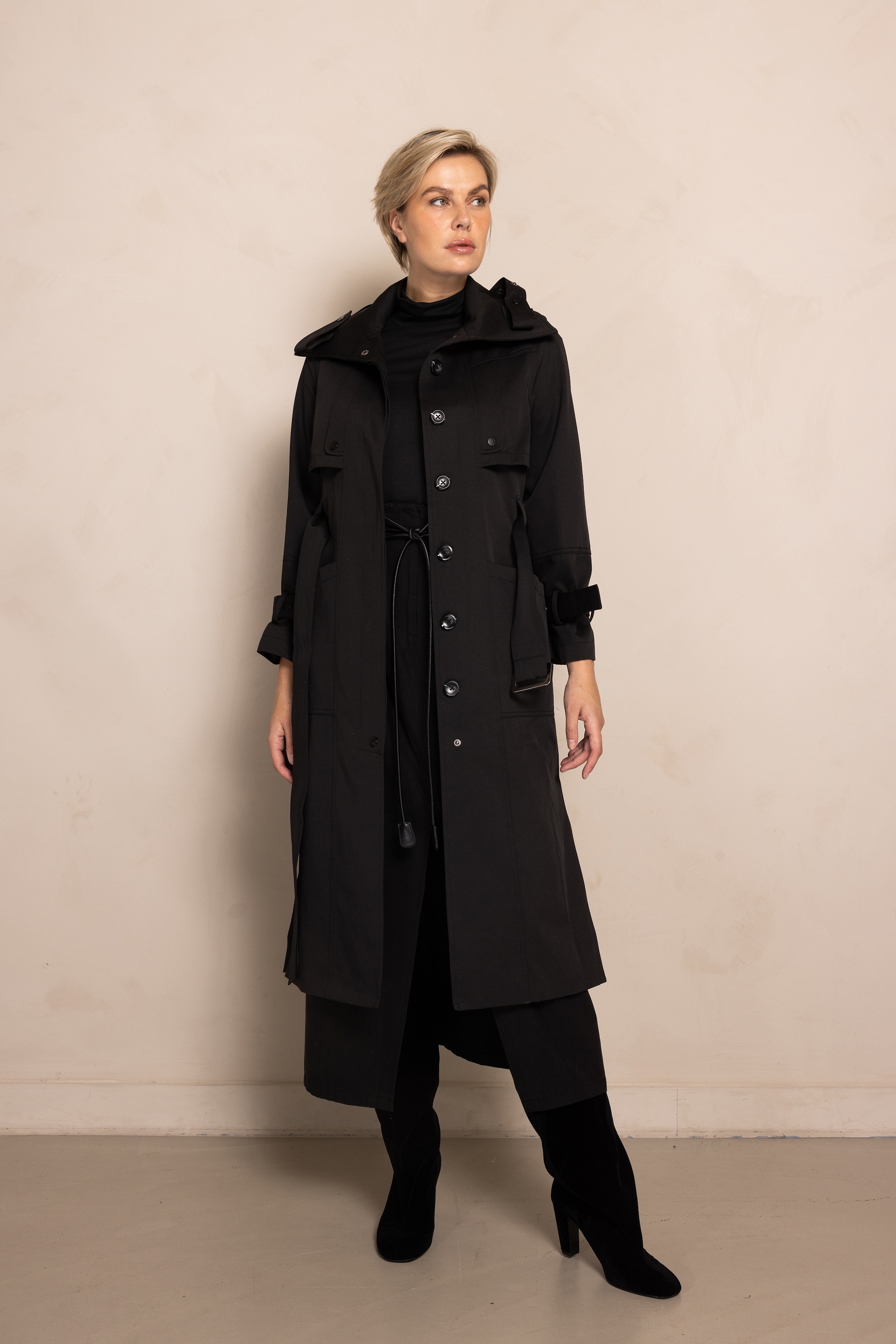 Zhrill Trenchcoat "ZHELSE", mit Reverskragen und Gürtelschlaufe im Hüftbere günstig online kaufen