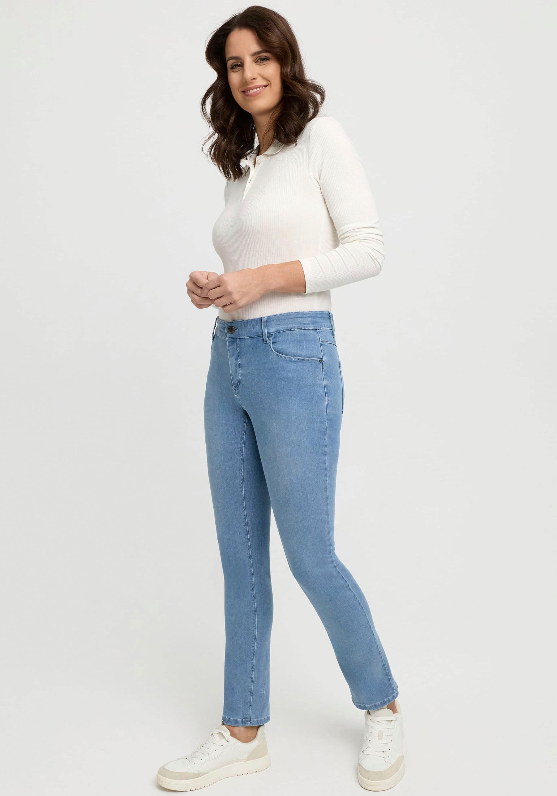 wonderjeans Slim-fit-Jeans, mit Logostickerei günstig online kaufen