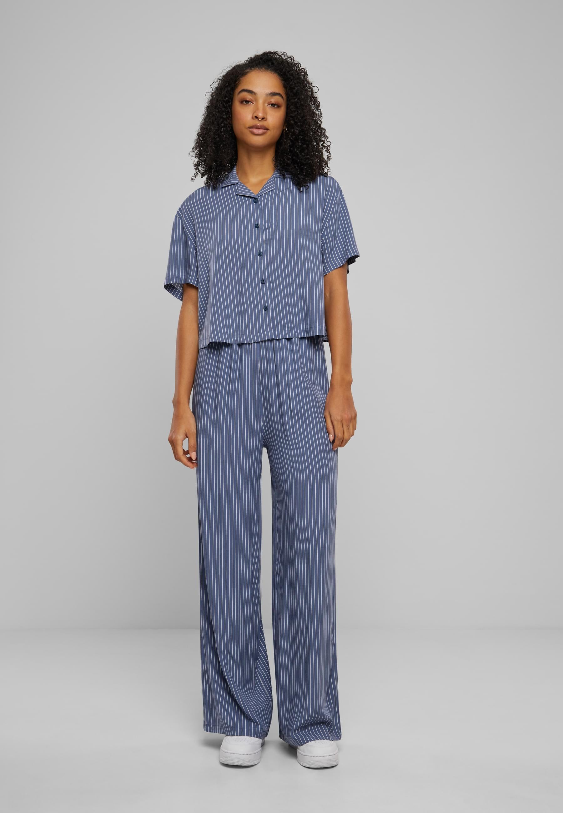 URBAN CLASSICS T-Shirt »Urban Classics Damen Ladies Resort Shirt«, (1 tlg.)