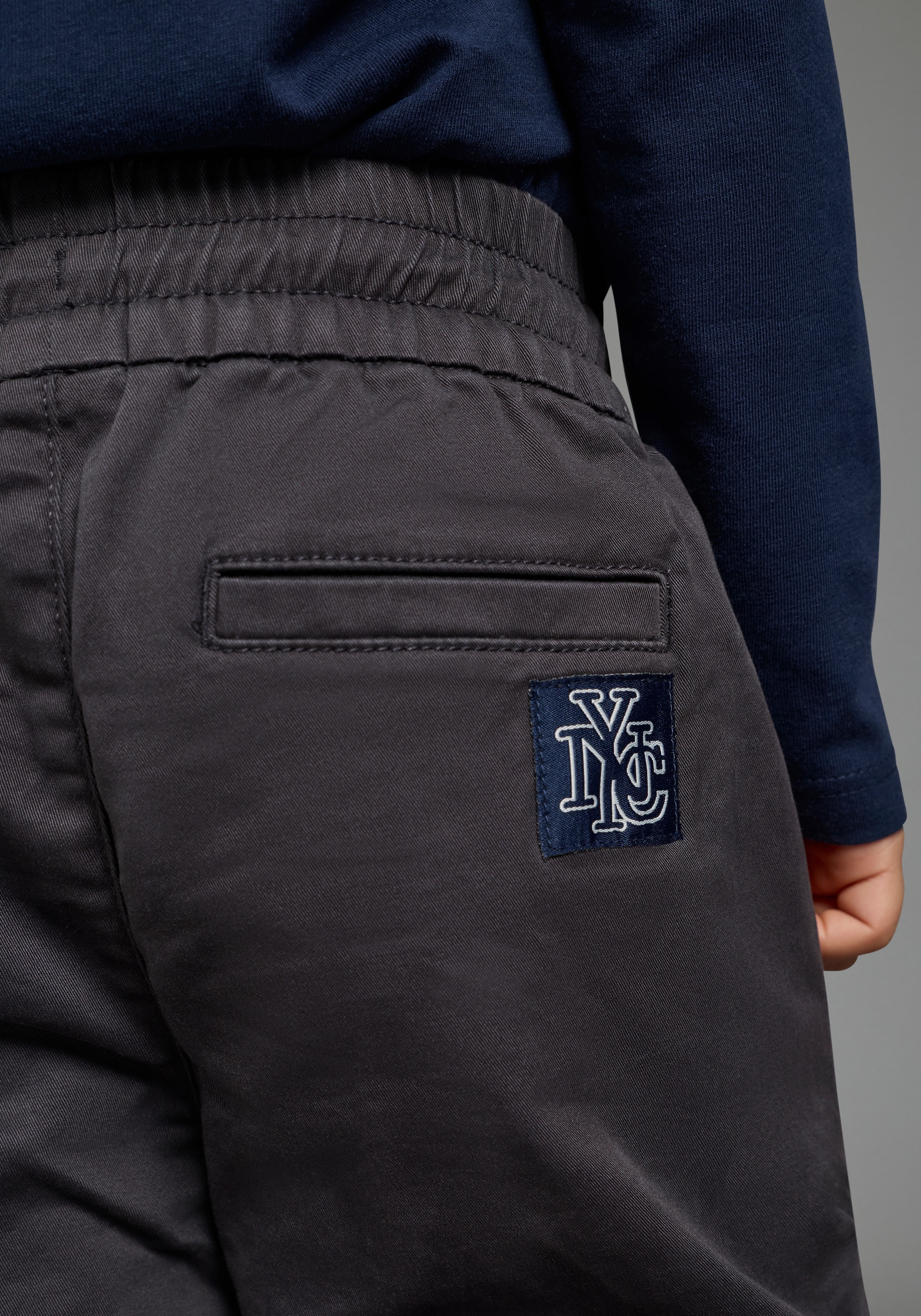 KIDSWORLD Schlupfhose »Twillhose in Schlupfform«  gerade Passform, mit innenliegendem Gummizug im Bund