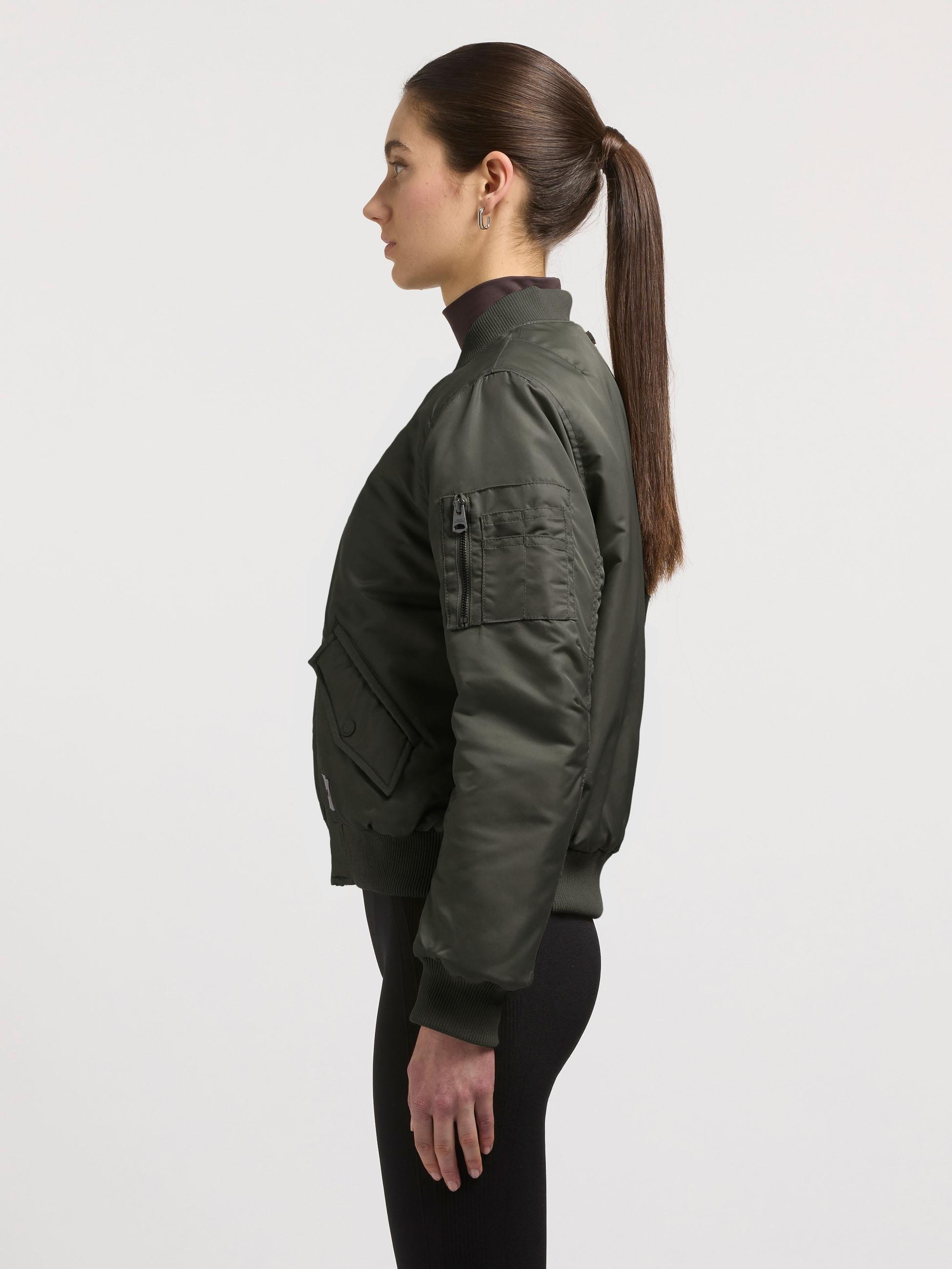 khujo Bomberjacke »Kasia« ohne Kapuze Modische kurze Damen Winterjacke