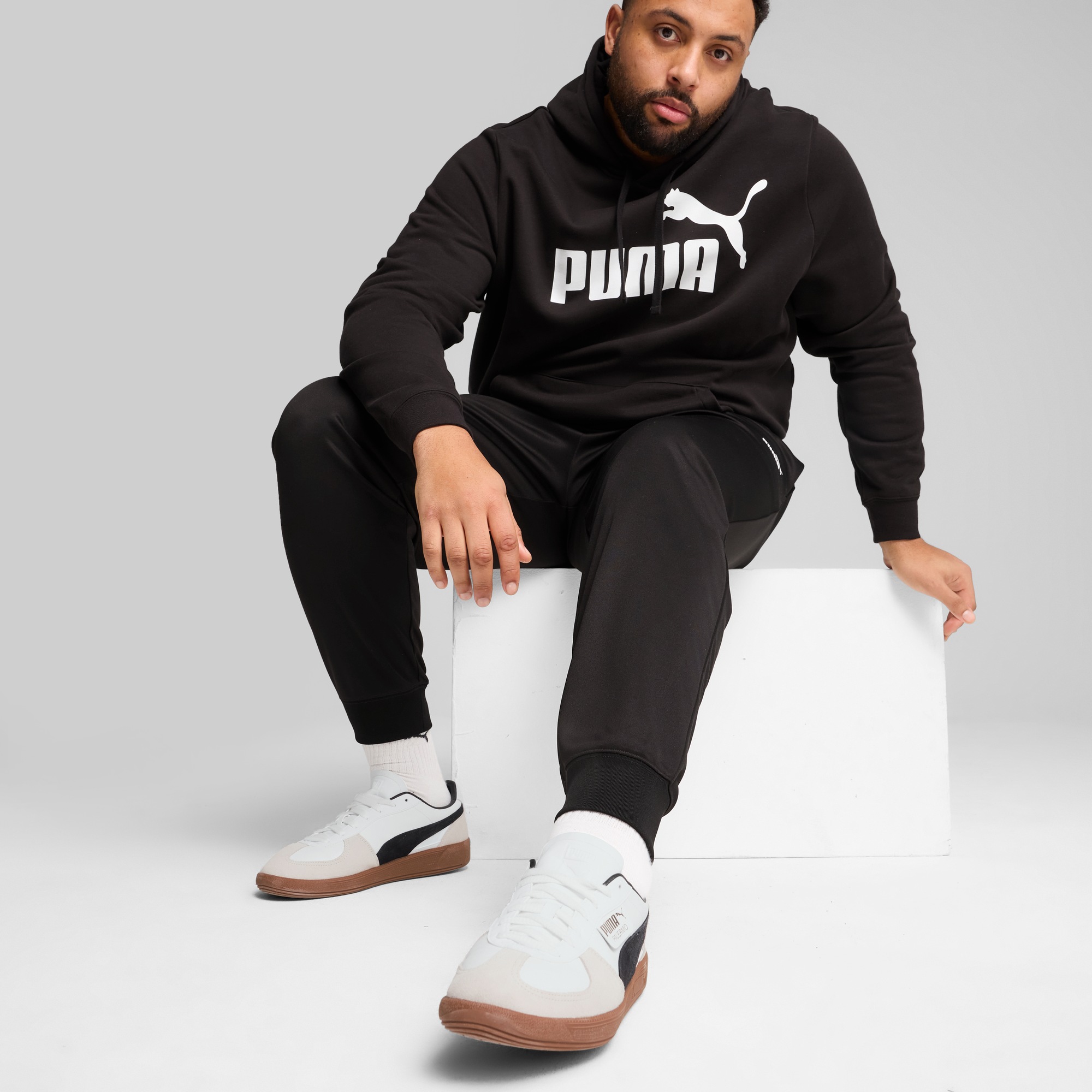 Thumbnail - PUMA Trainingshose "ESS NO. 1 LOGO POLY PANTS CL" für vielseitige sportliche Aktivitäten, atmungsaktives Material