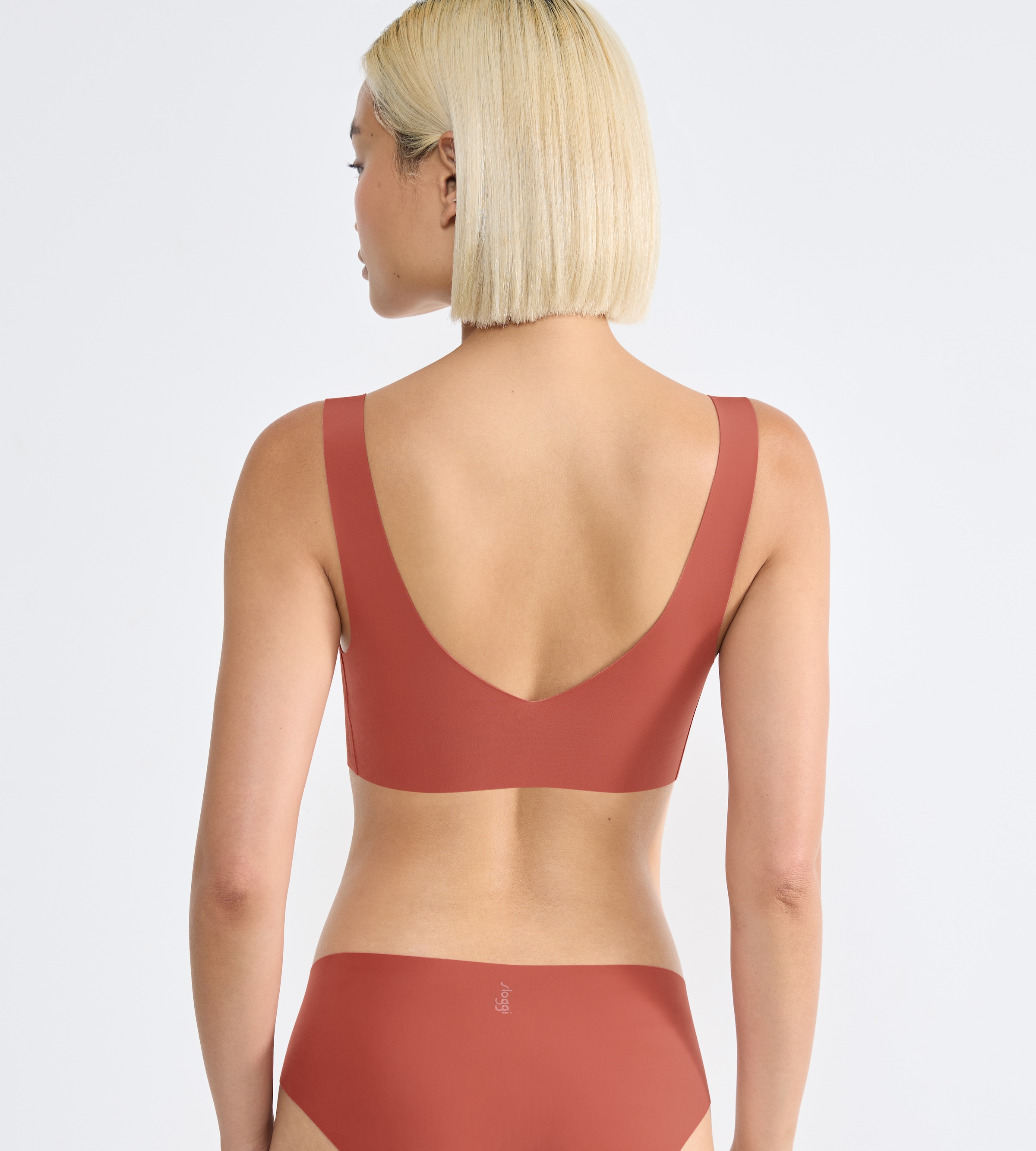 sloggi Bustier »NEU: ZERO Feel 2.0 Bralette«, nahtlos und unsichtbar