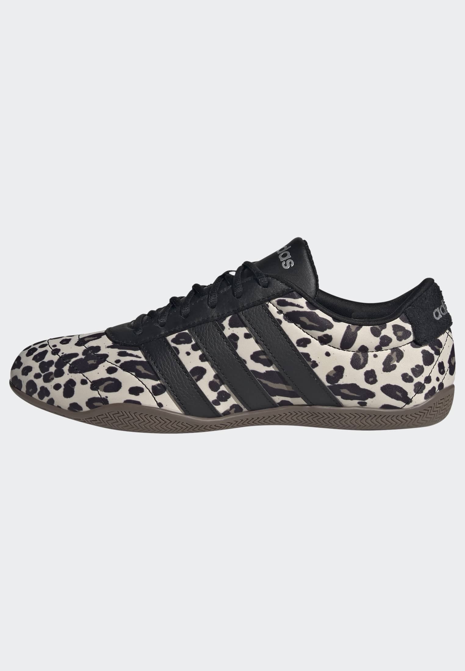 adidas Sportswear Sneaker »GRAND COURT LO«  mit Leo Muster