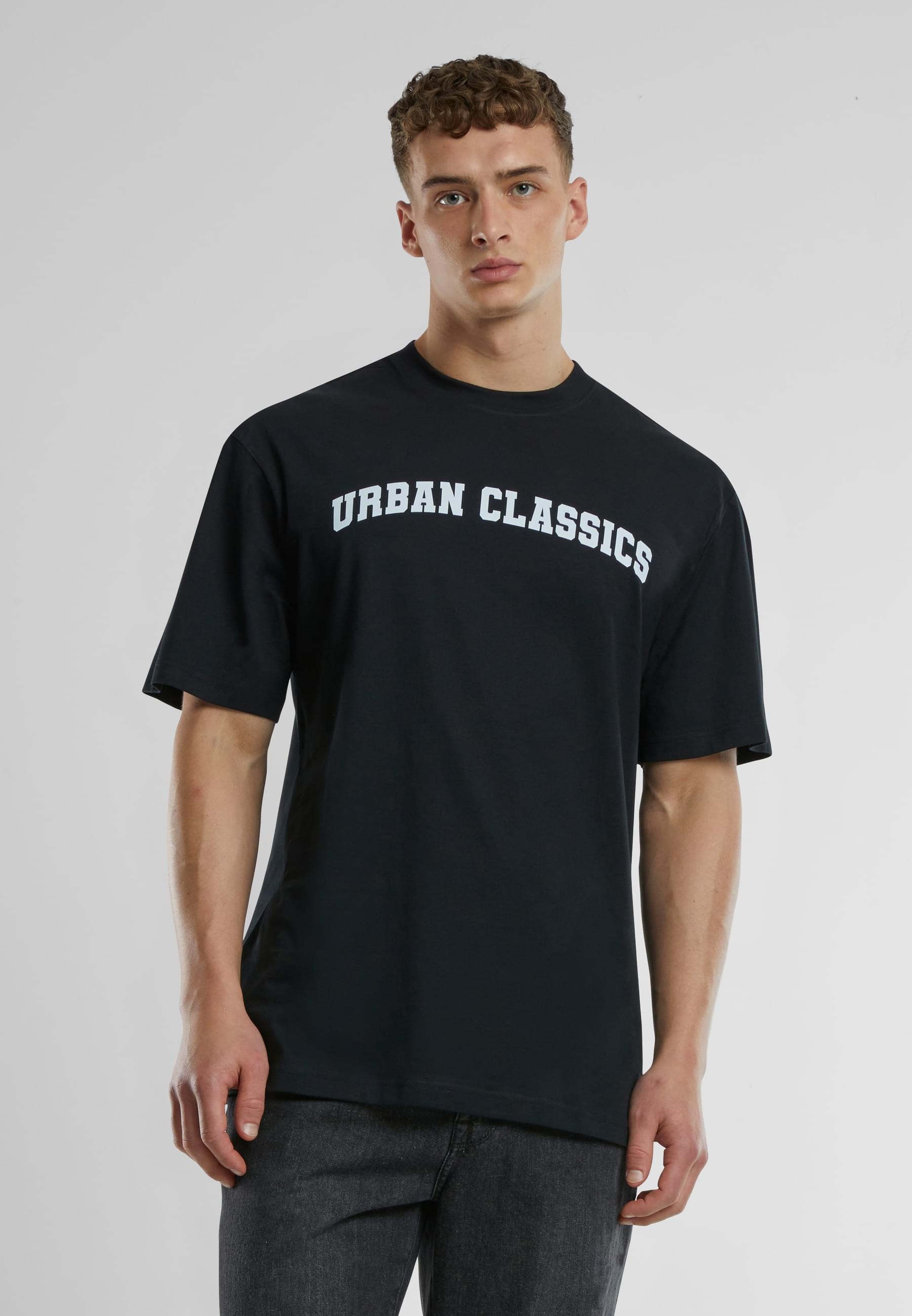 URBAN CLASSICS T-Shirt »Urban Classics UC College Logo Tall Tee«, (1 tlg.)