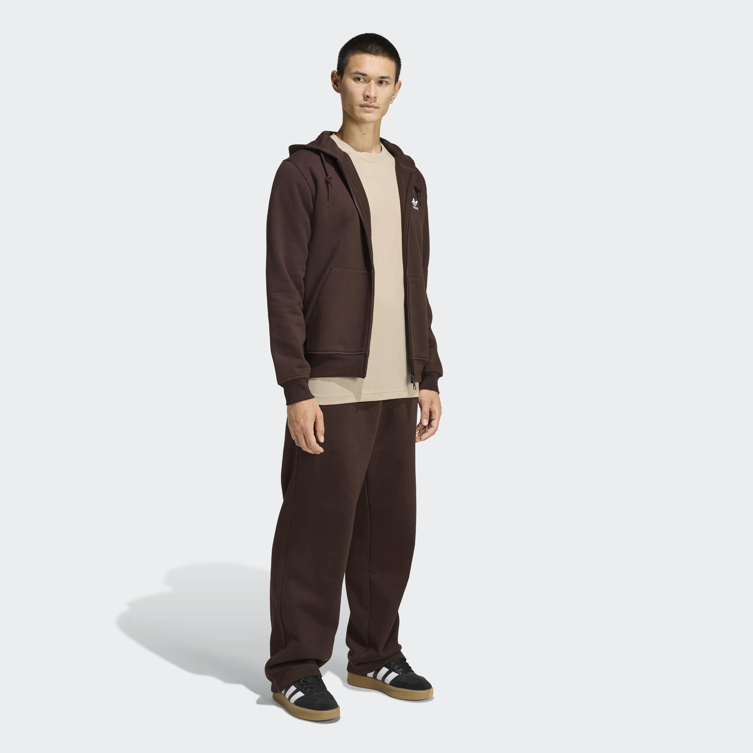 adidas Originals T-Shirt »TREFOIL ESSENTIALS« sportlicher Stil, Kurzarm, mit Rundhalsausschnitt