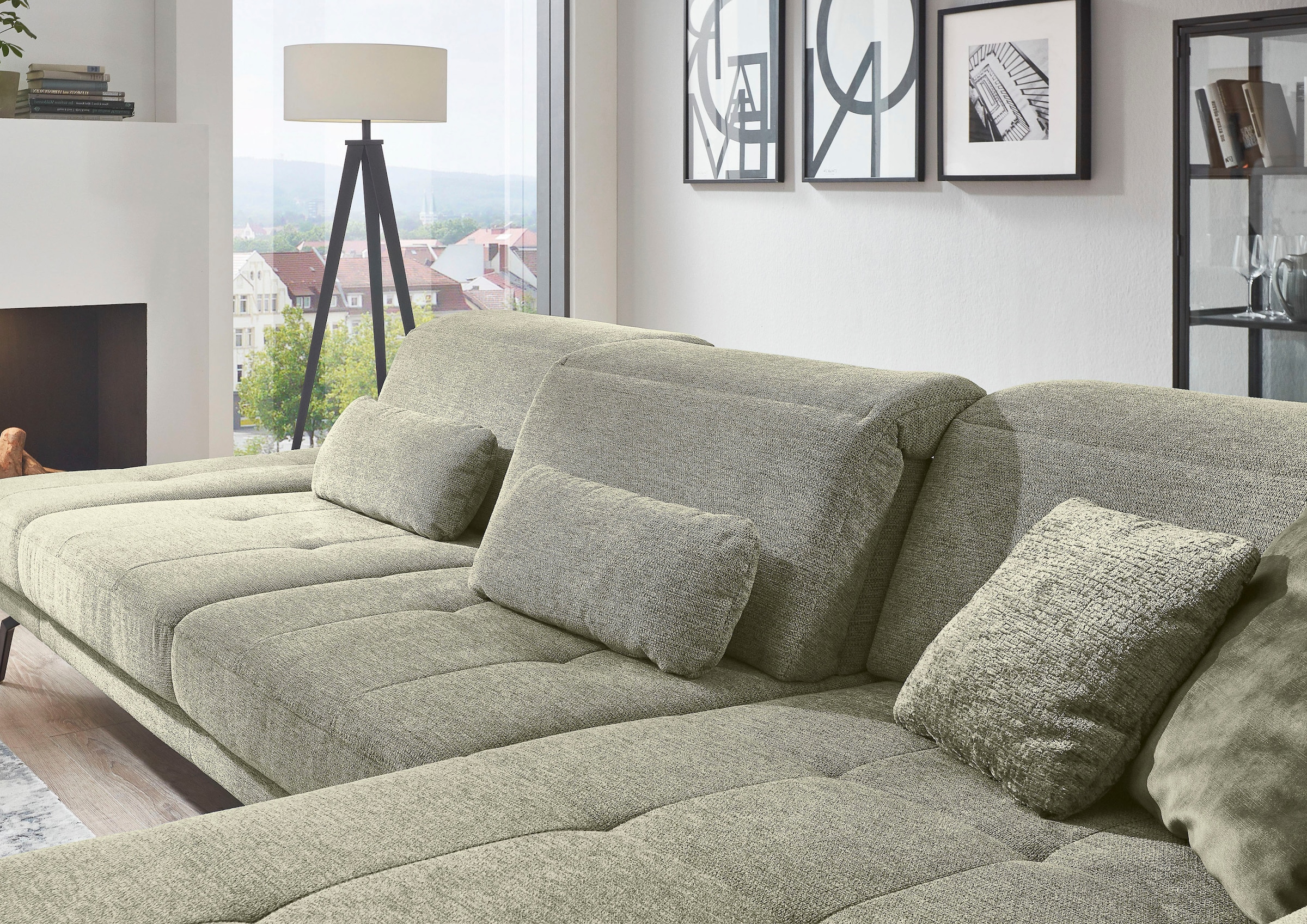 Die PlanBar Ecksofa »MP-IN20126 L-Form«, mit Kopfteilverstellung, optional Sitztiefen- & Armteilverstellung