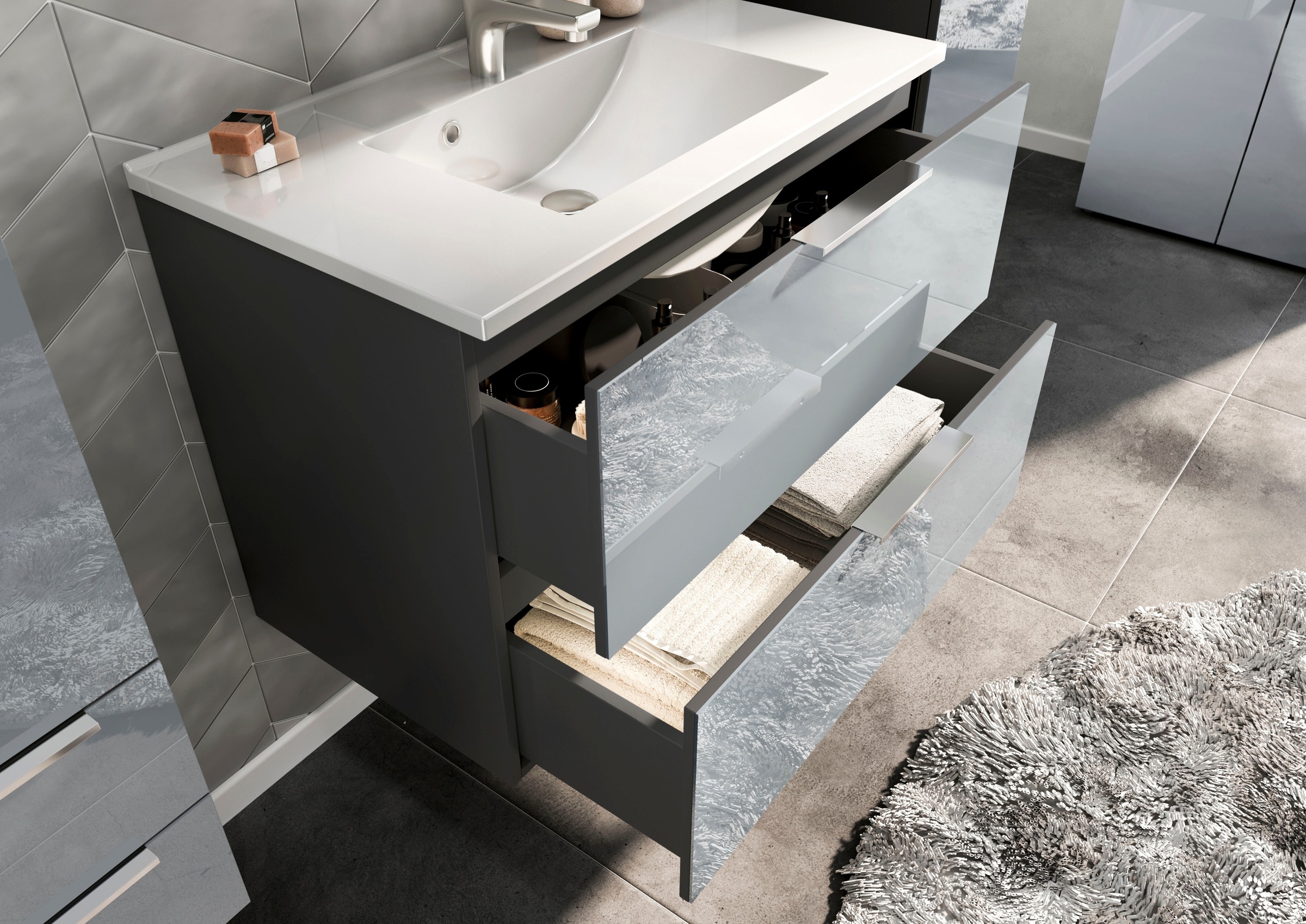 GERMANIA Badmöbel-Set »Oakland«, (4 St.), inkl. WT-Unterschrank, Spiegel, Schrank und Mediumschrank