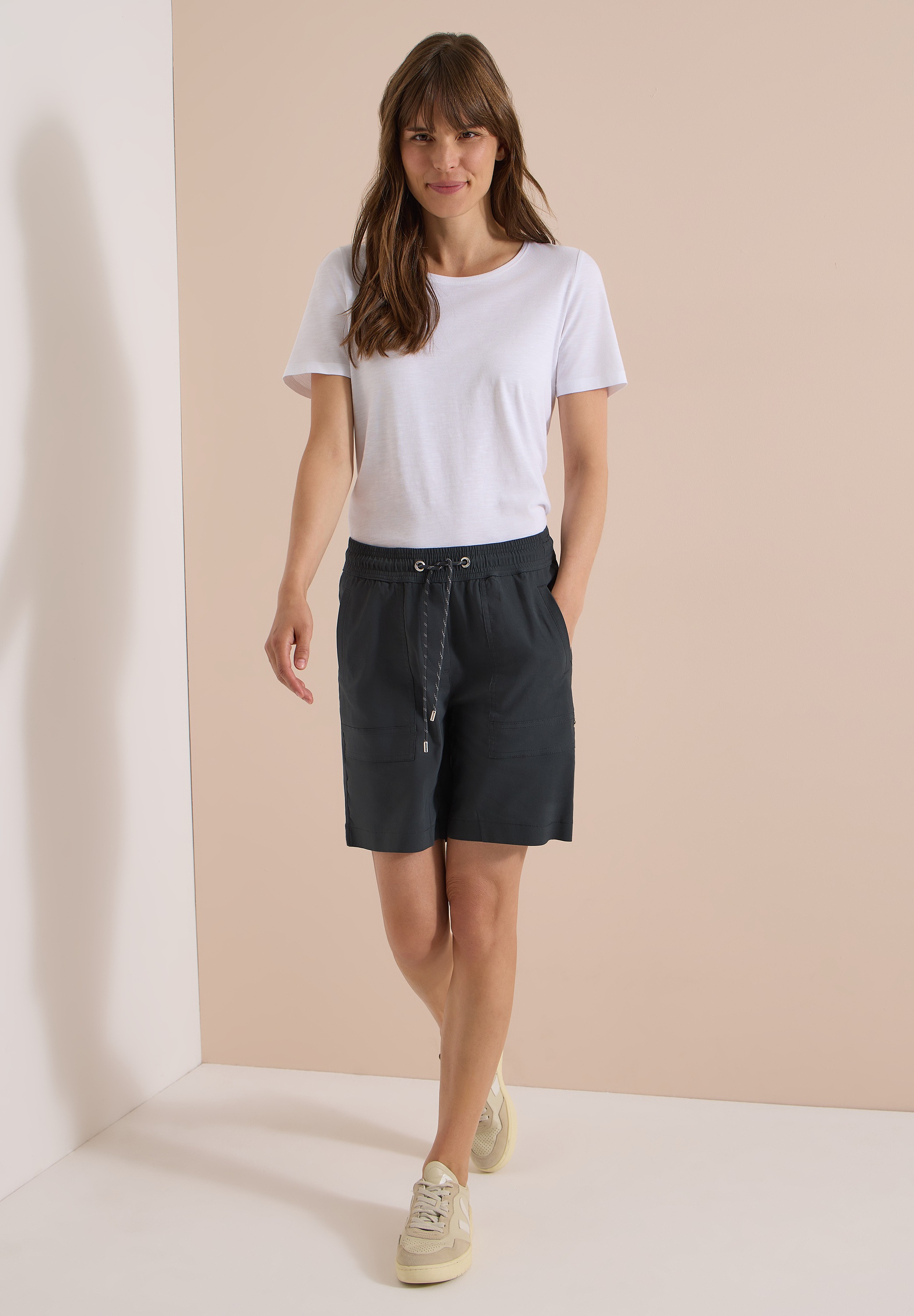 Cecil Shorts  Middle Waist