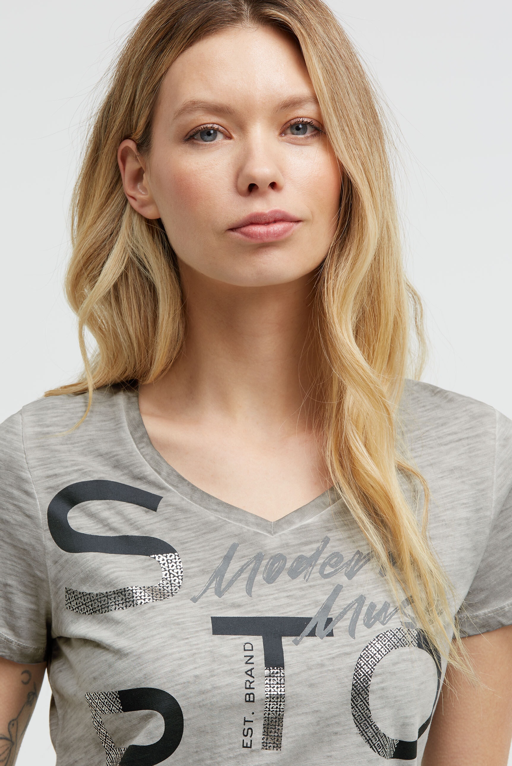 SOCCX V-Shirt aus Baumwolle