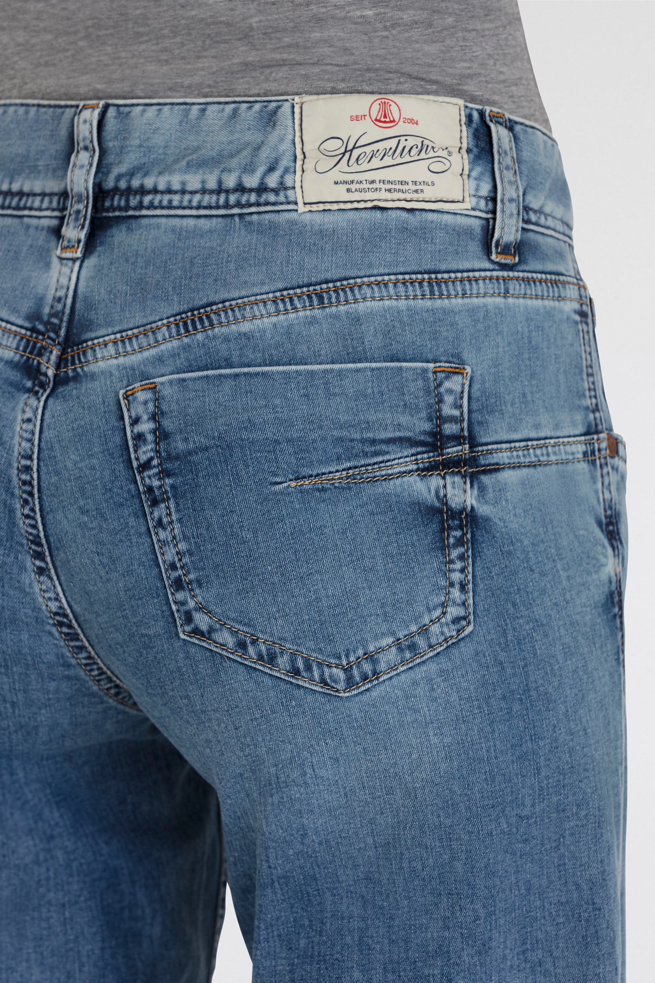 Herrlicher 5-Pocket-Jeans »Edna Recycled Denim Light«, im Flared Fit