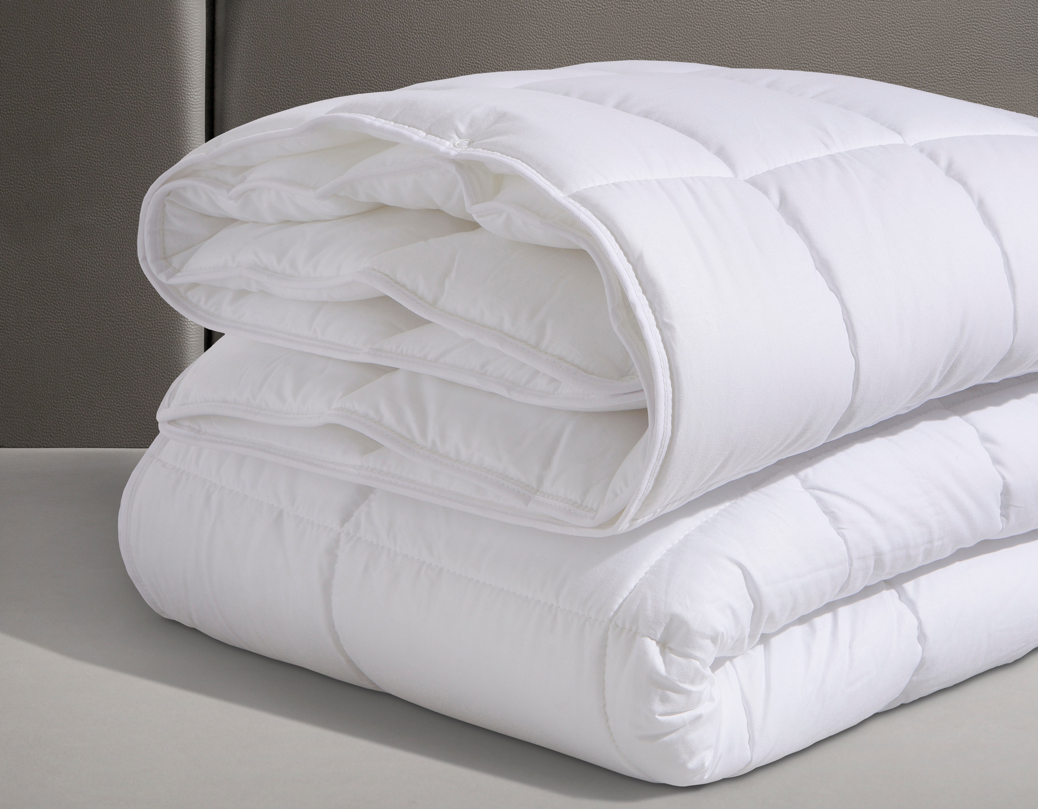 Thumbnail - fan Kunstfaserbettdecke "Wellness Line" 4-Jahreszeiten Füllung Polyester 1 Stk. tlg. kochfest bis 95 C - mit immer wiede...