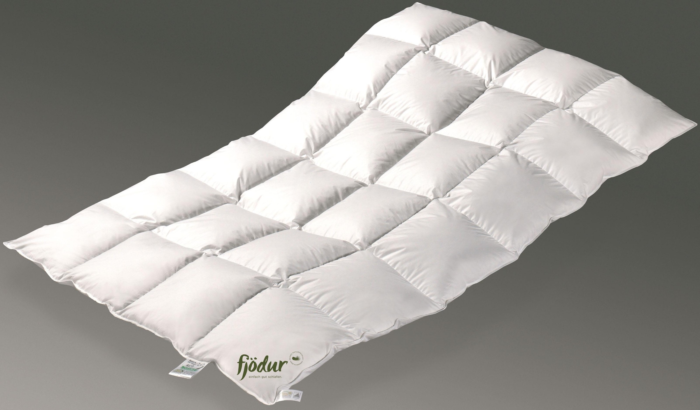 fjödur "Fabiennes Supreme, Bettdecken für Sommer oder Winter, Decke" warm Füllung 70Federn30Daunen 1 Stk. tlg. Bettdecke 135x200 cm, allergiker geeignet (für Hausstauballergiker)