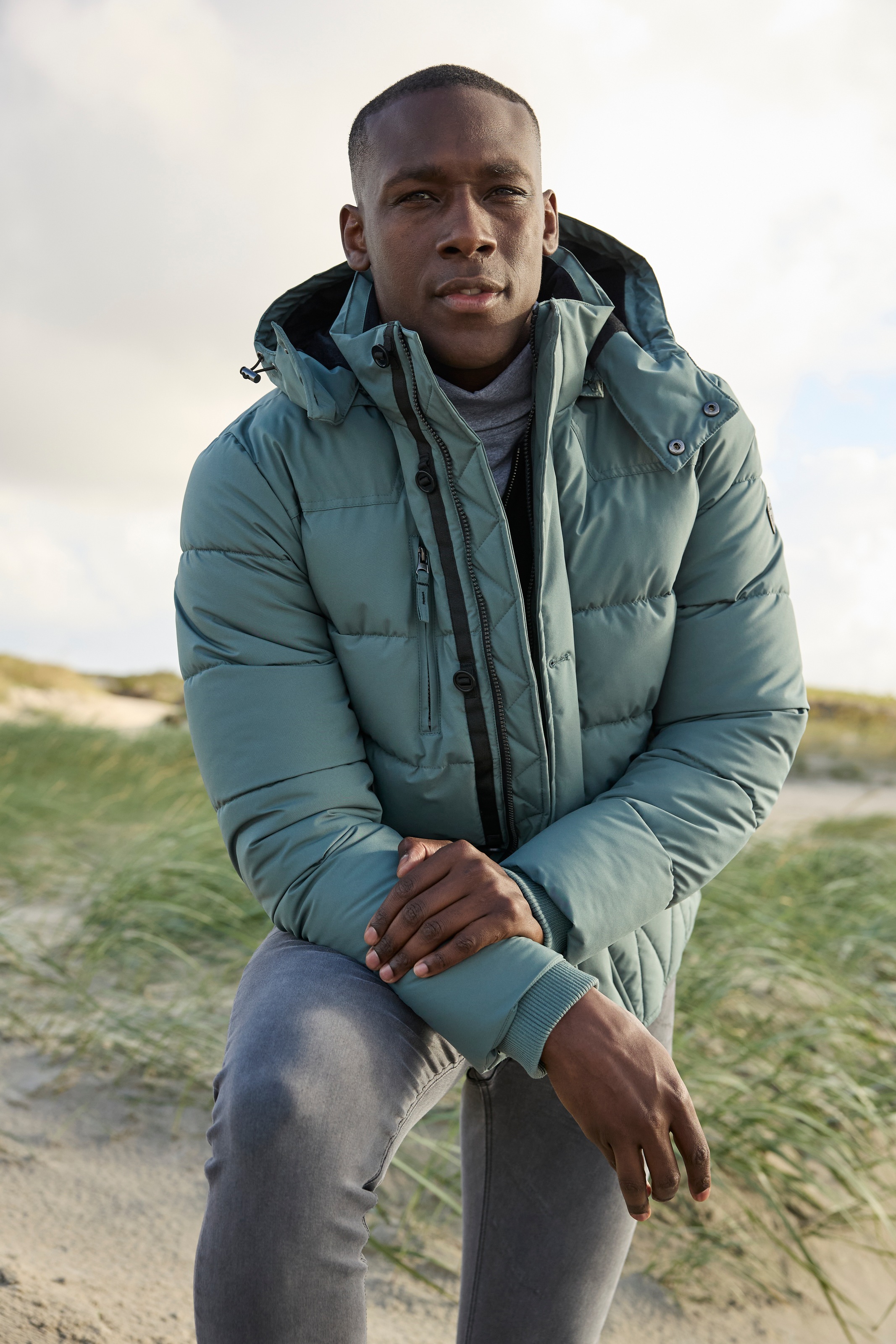 Bruno Banani Steppjacke, mit Kapuze, für Übergangswetter, wasserabweisend, günstig online kaufen